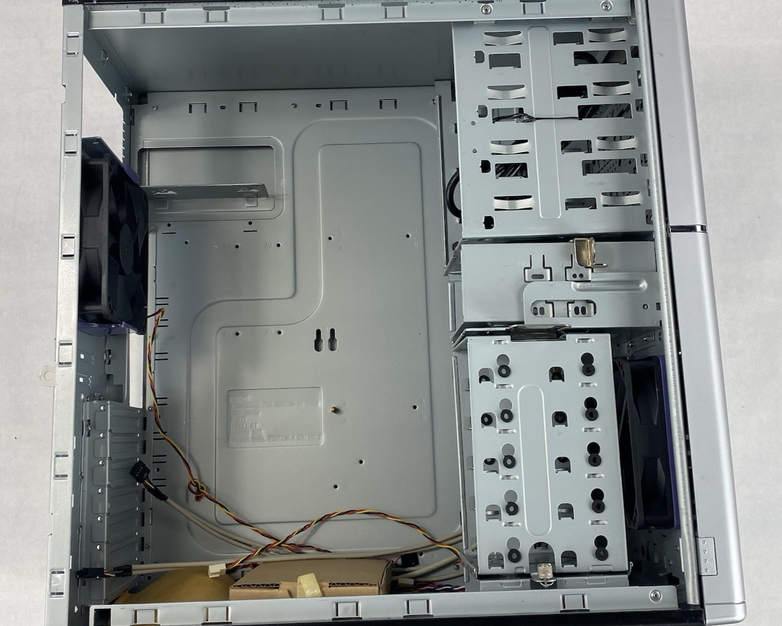 ASUS Ascot 6AR6-F Mid ATX Computer Case No Power Supply