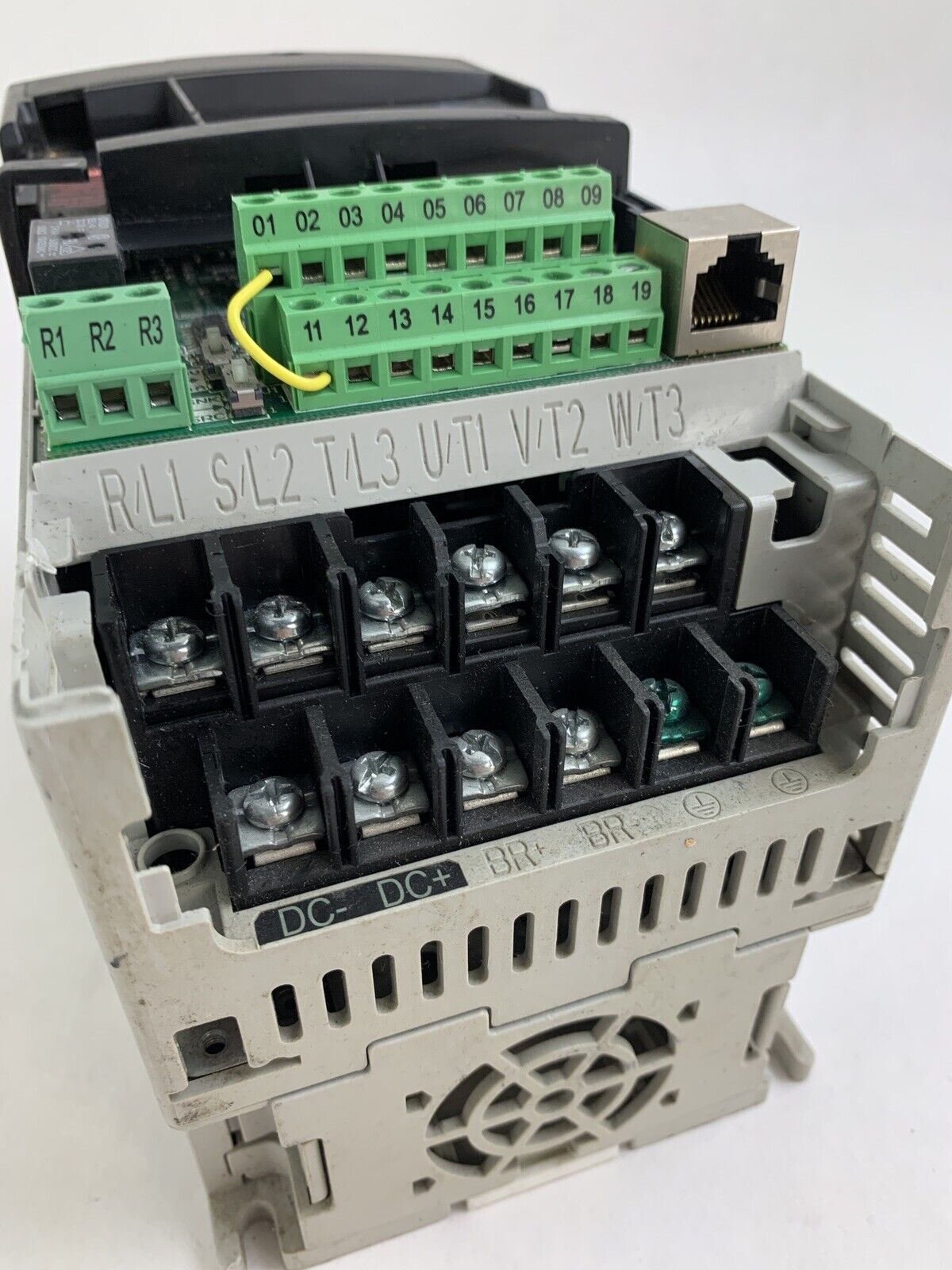 Allen Bradley 22D-D1P4N104 PowerFlex 40P AC Drive 0.4W/0.5 380-480V Untested
