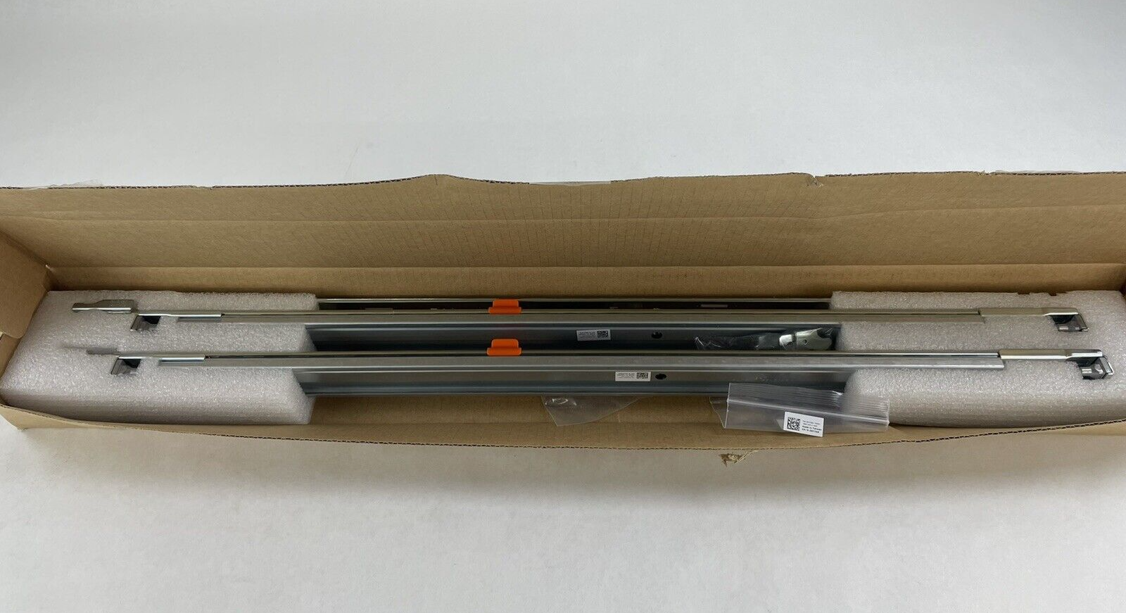 TW-0RGTK7-75021-9BU-2558-A00 1U Slim Sliding ReadyRail Kit DP/N 0RGTK7