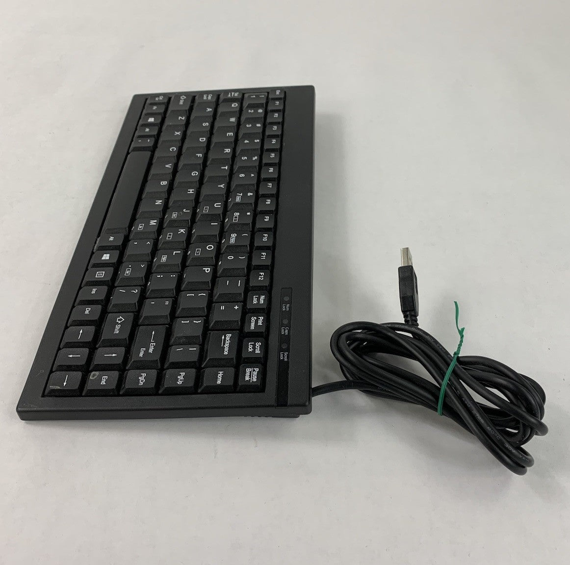 Adesso ACK-595UB USB-Wired Mini Keyboard2