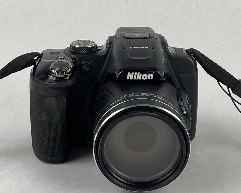 Nikon Coolpix P610 Digital Camera Black w/ Battery - READ