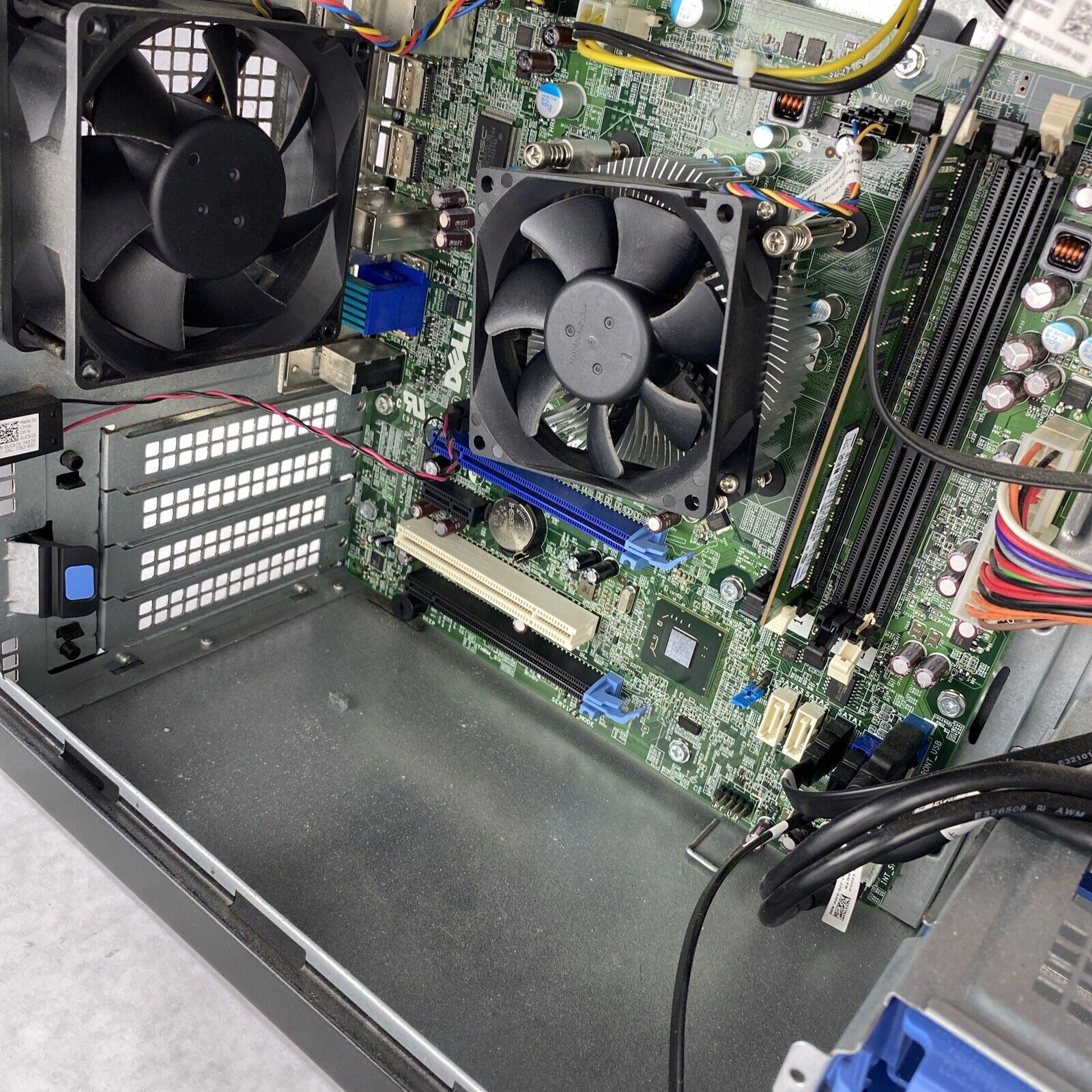 Dell Optiplex 7010 MT Intel Core i3-3220 3.30GHz CPU 4GB RAM No HDD No OS