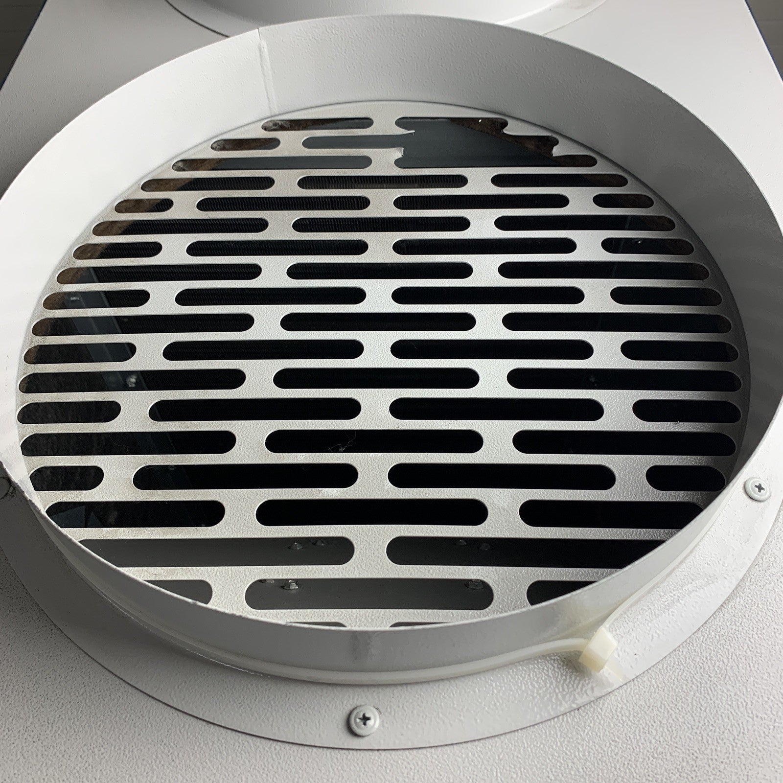Kwikool KIB2411 Portable A/C Blows Air Not Cooled
