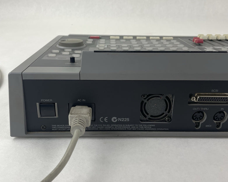 Roland VS-1680 24 bit Digital Studio Workstation Tested For Parts No Power Cord