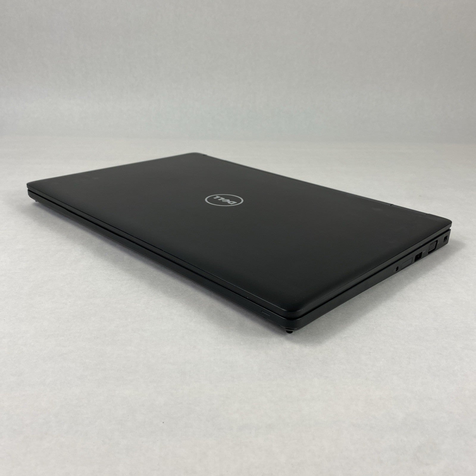 Dell Latitude 5580 Intel Core i7-7600U 2.80GHz 8GB RAM 15.6" No HDD No OS