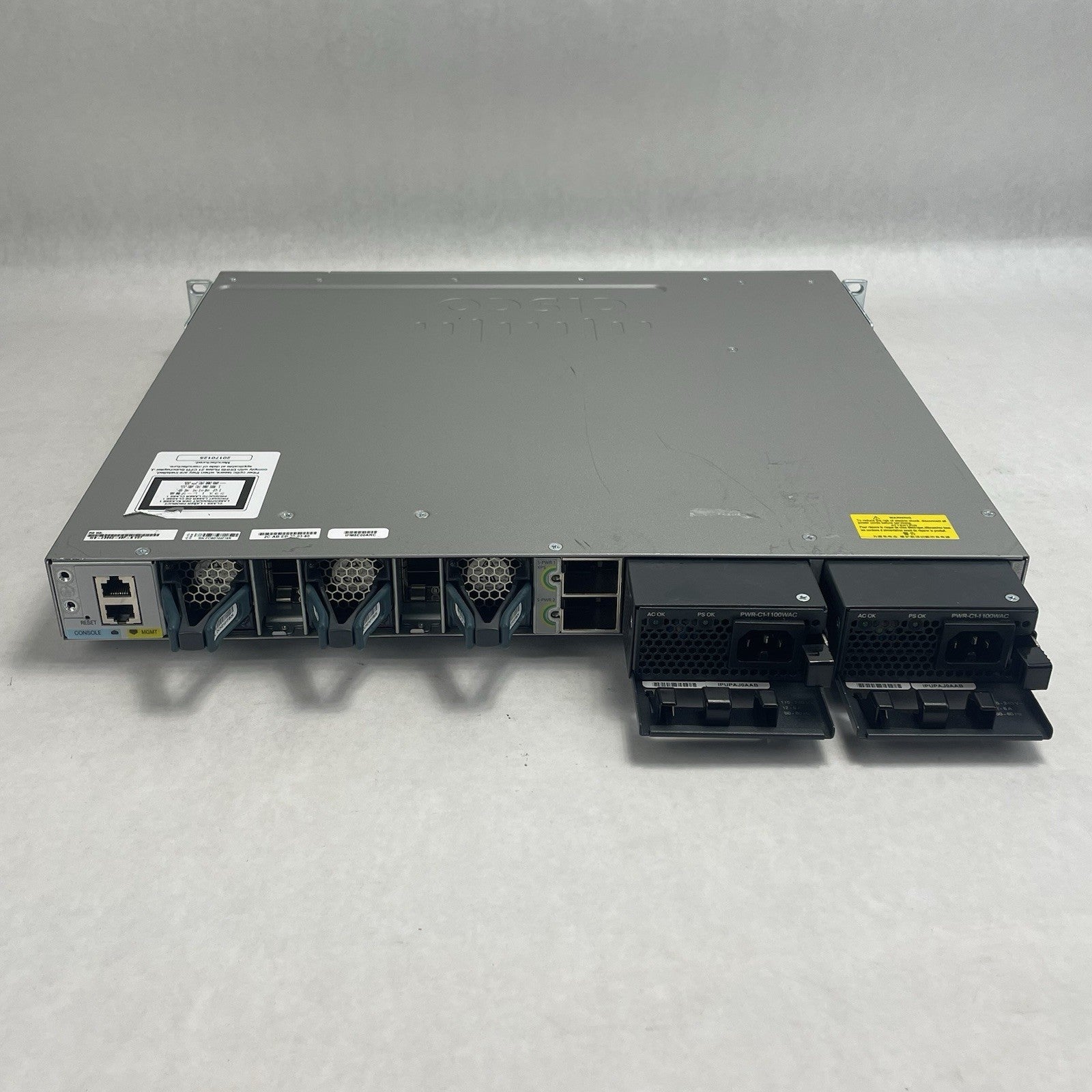 Cisco WS-C3850-48P-S 48 V07 Port Switch 1x 1100W PSU 2x 10Gig Tested & Reset5