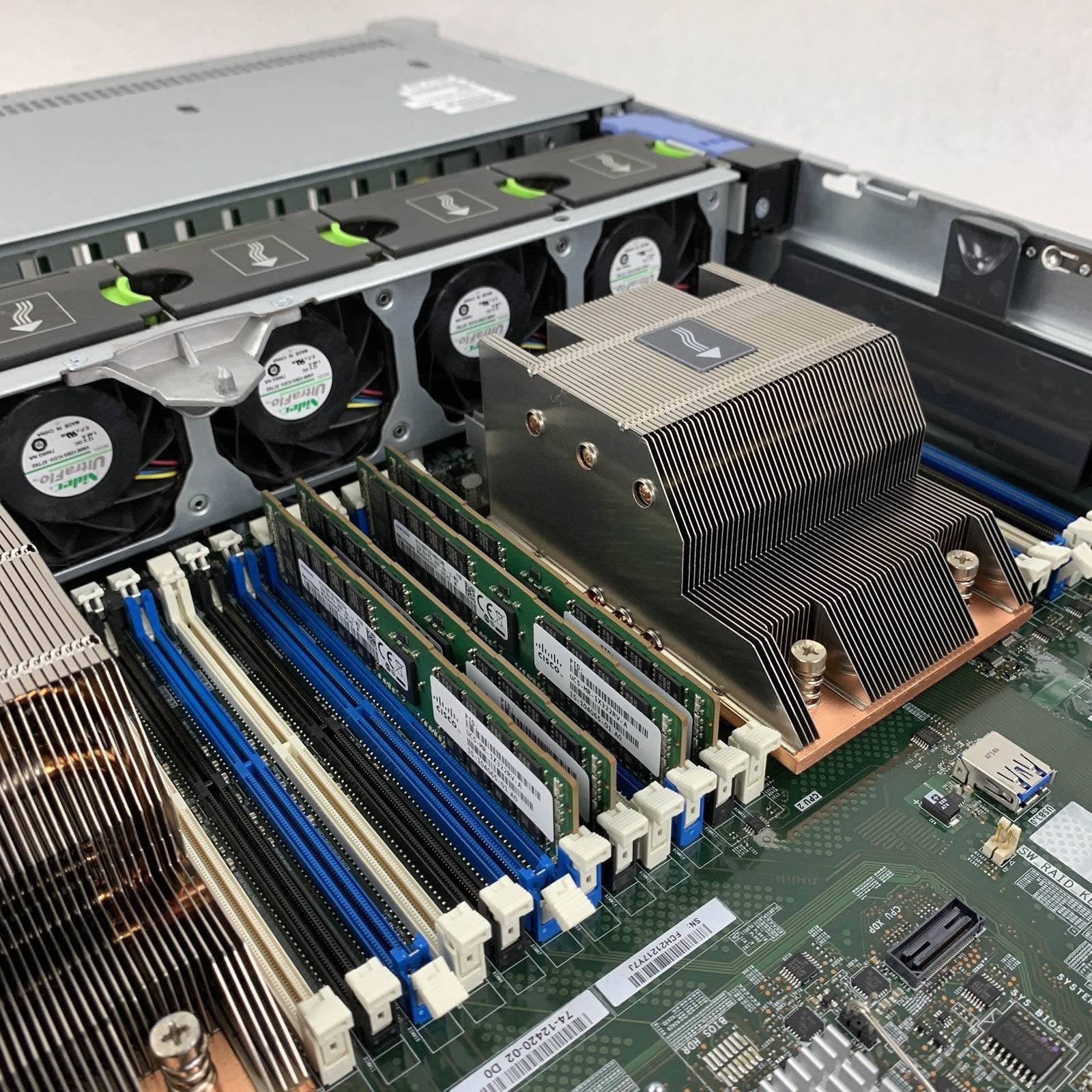 Cisco UCS C240 M4 Xeon E5-2630v4 2.2 GHz 128 GB Ram 2U Server No OS No HDD