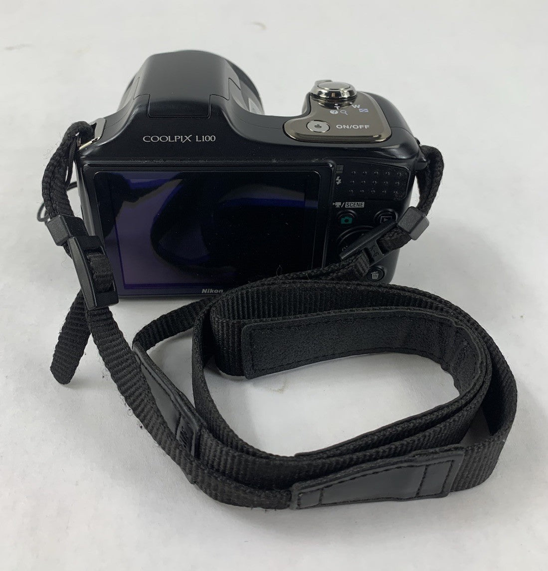 Nikon Coolpix L100 10.0MP Digital Camera - Tested6