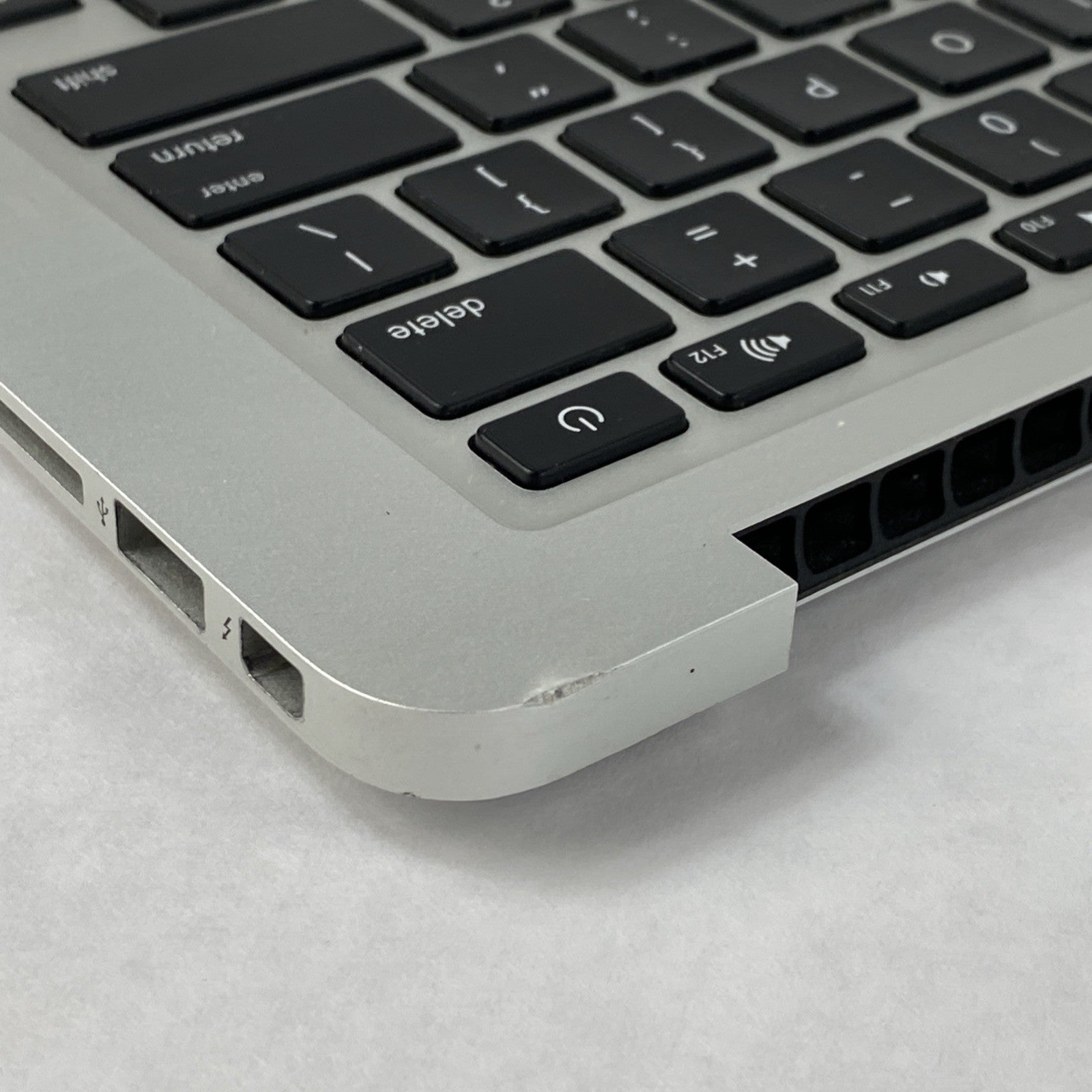 Apple MacBook Air A1466 2017 Keyboard Assembly w/ Battery5