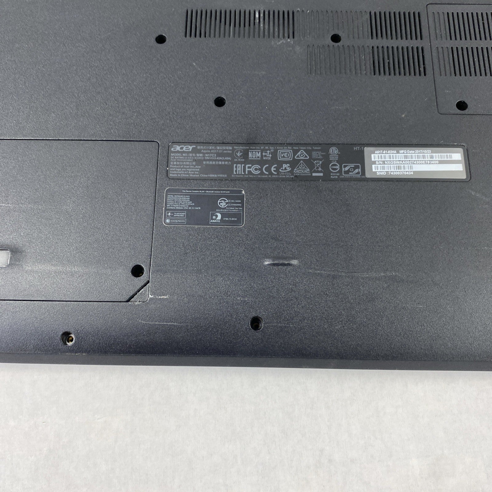 Acer Aspire A517-51 Core i7-8550U 1.8 GHz 8 GB RAM 17.3" No Battery No HDD No OS