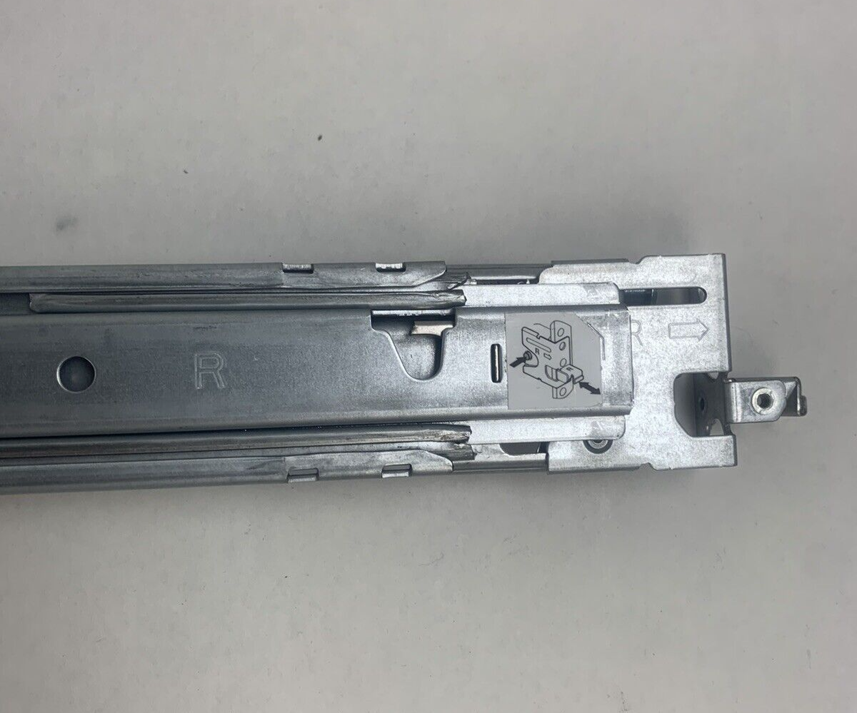 IBM 69Y5021 69Y5022 Left and Right Rail Kit