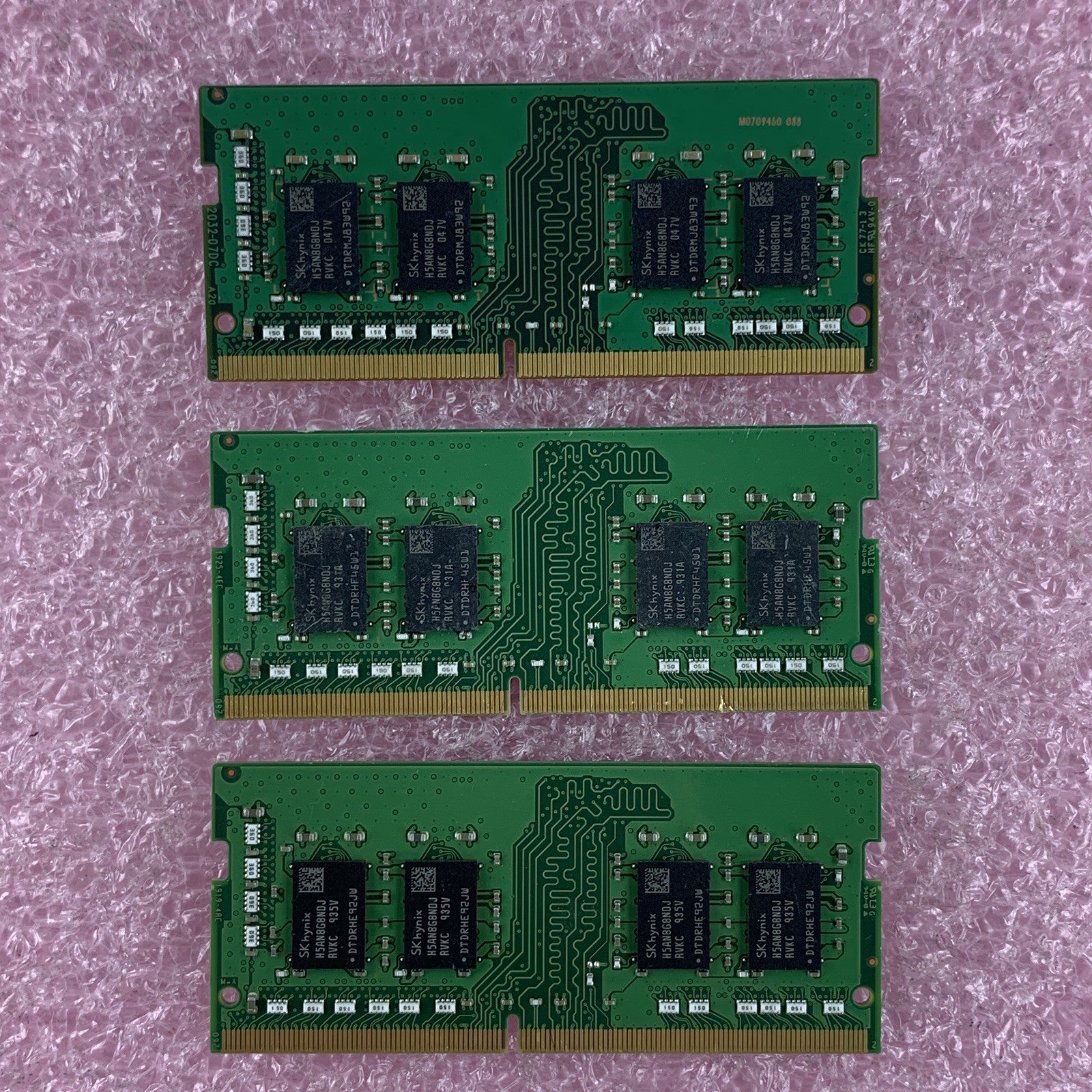 SK Hynix HMA81GS6CJR8N-VK 8 GB PC4-2666V DDR4 Laptop Memory RAM Lot of 3