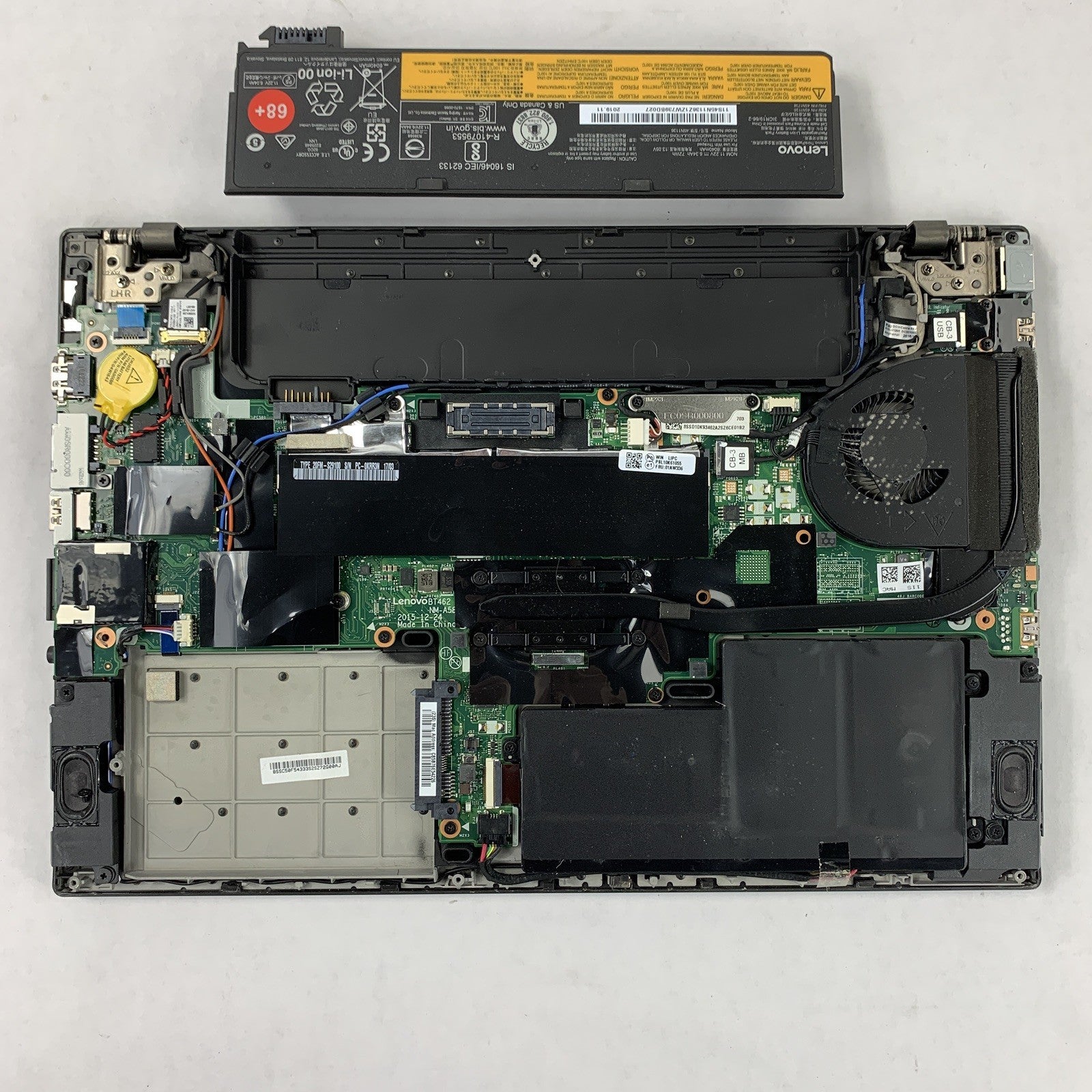 Lenovo Thinkpad T460 Core i5-6300U 2.4 GHz 8 GB Ram No OS No HDD No AC