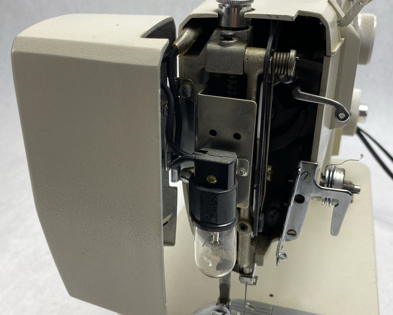 Vintage Morse Super Deluxe Zig Zag Model 5500 Sewing Machine