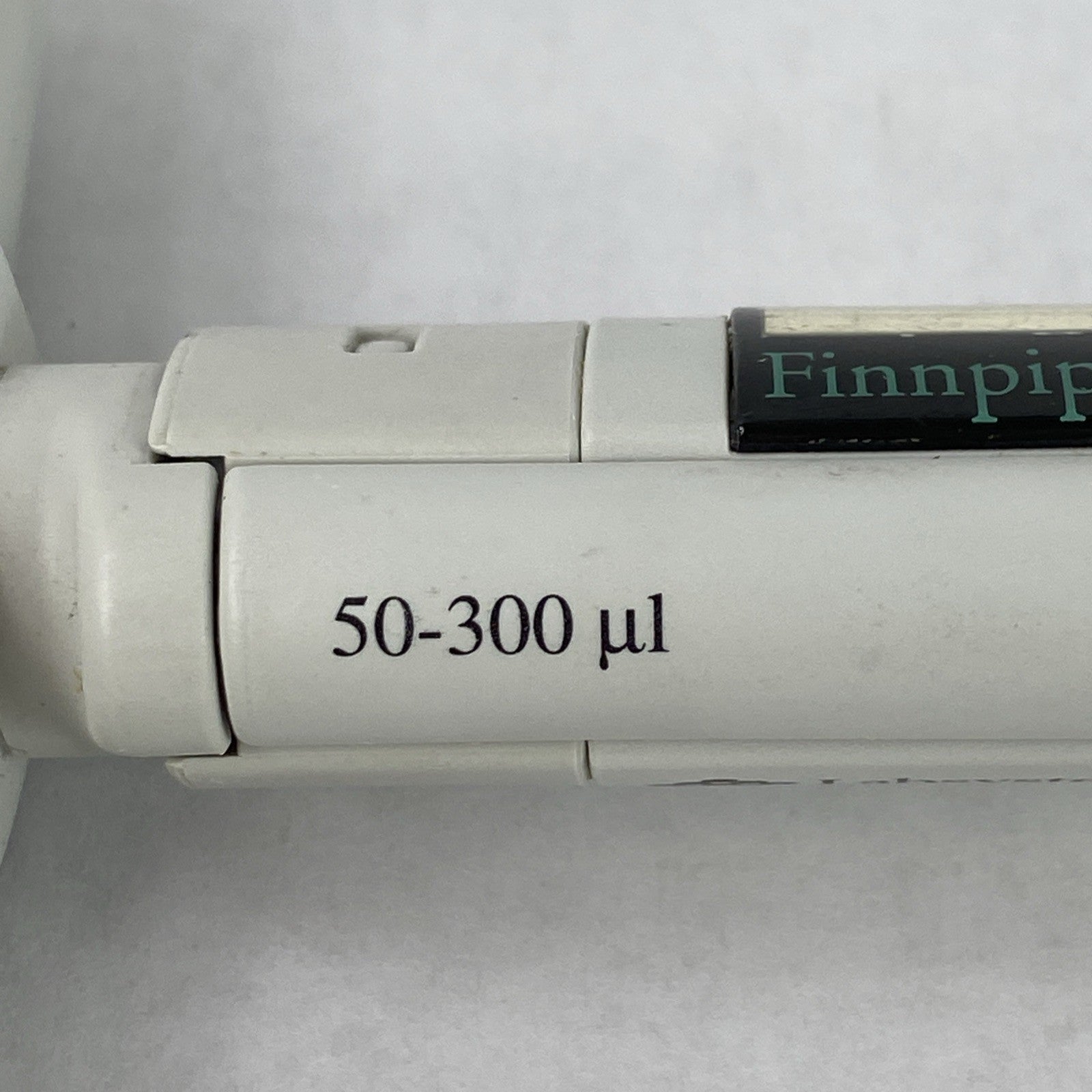 Labsystems Finnipipette 4510 50-300 µL 12 Channel Handheld Manual Pipette J504774