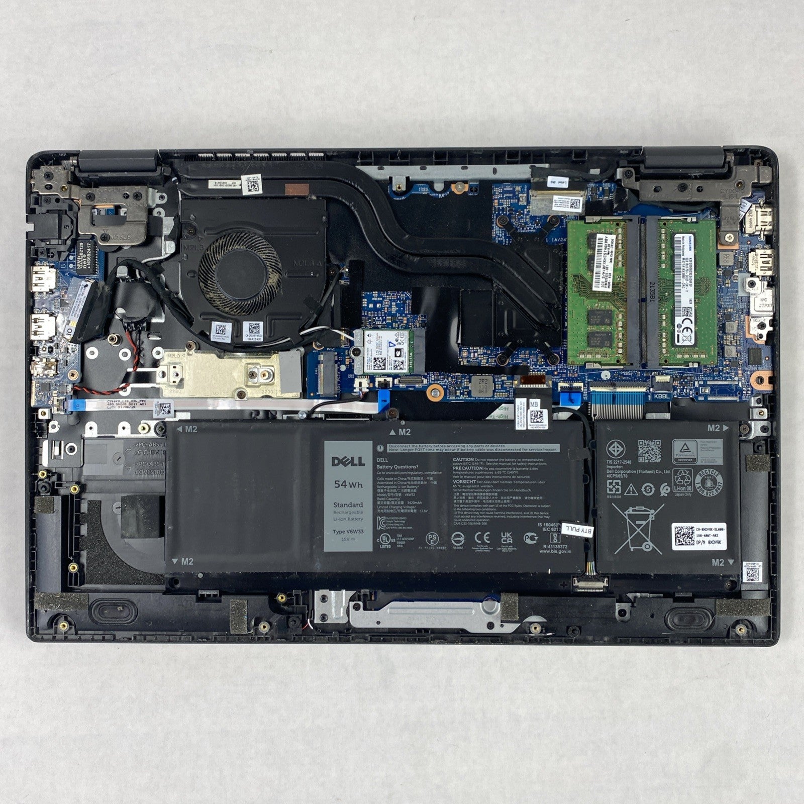 Dell Latitude 3520 Intel Core i5-1135G7 2.40 GHz 16 GB RAM 15.6" No SSD No OS