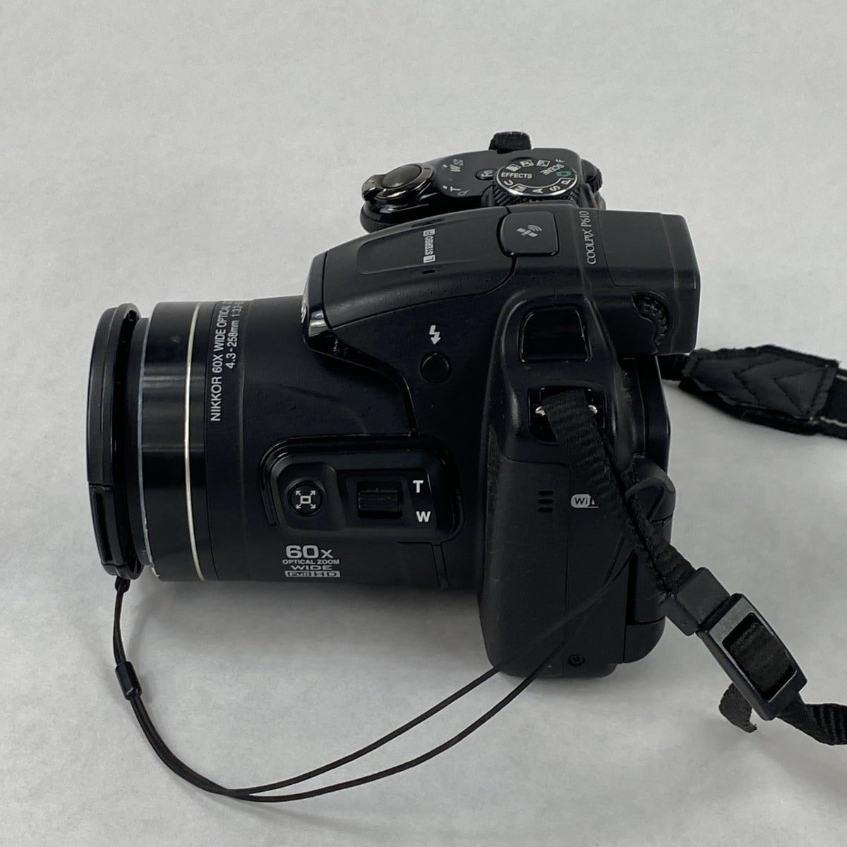 Nikon Coolpix P610 Digital Camera Black w/ Battery - READ15
