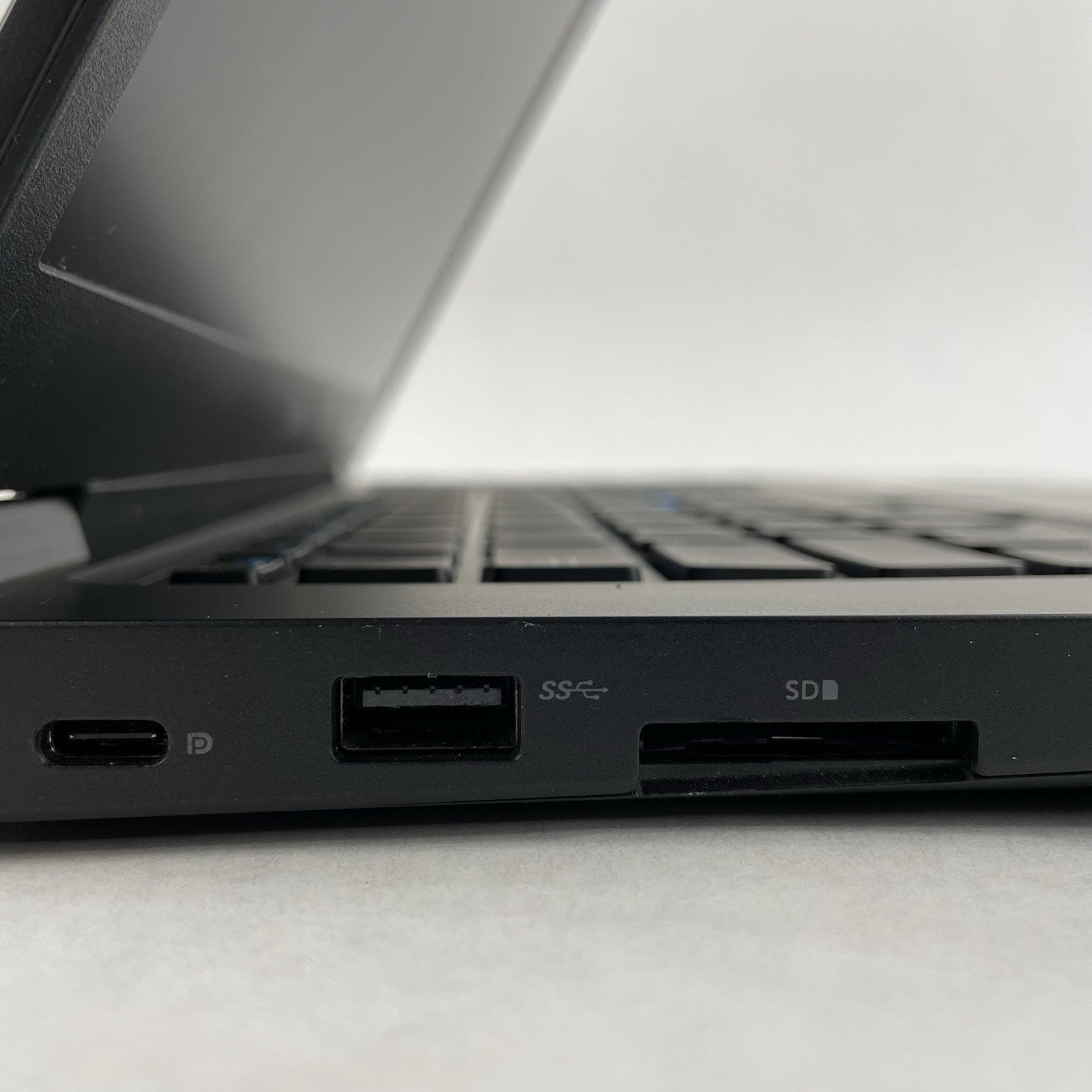 Dell Latitude 5480 14" i7-7600U 2.80 GHz 8 GB RAM No SSD/OS/AC/Batt8