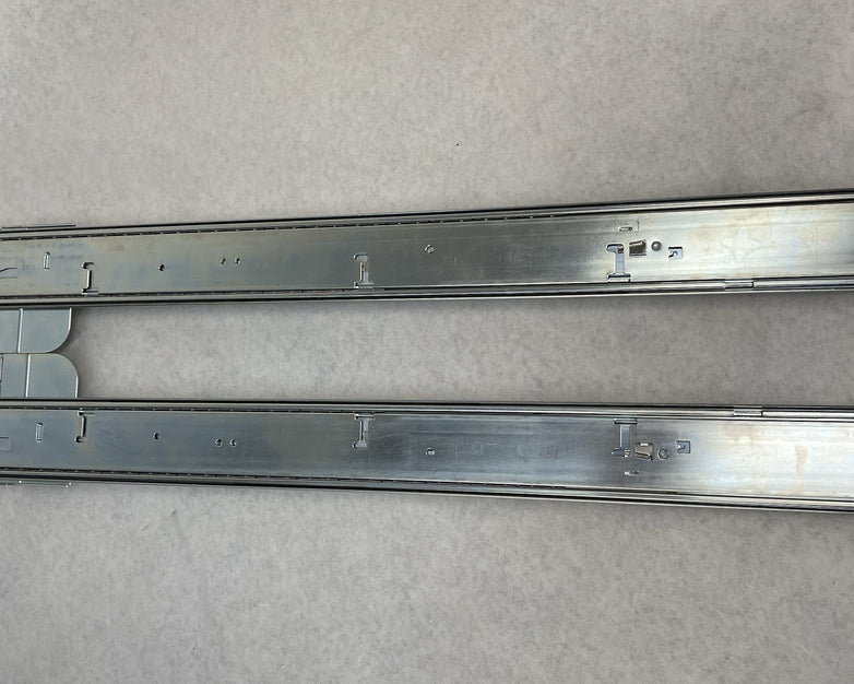 Dell PowerEdge 2U Server Sliding Rail Kit 061KCY 0FYK4G L & R