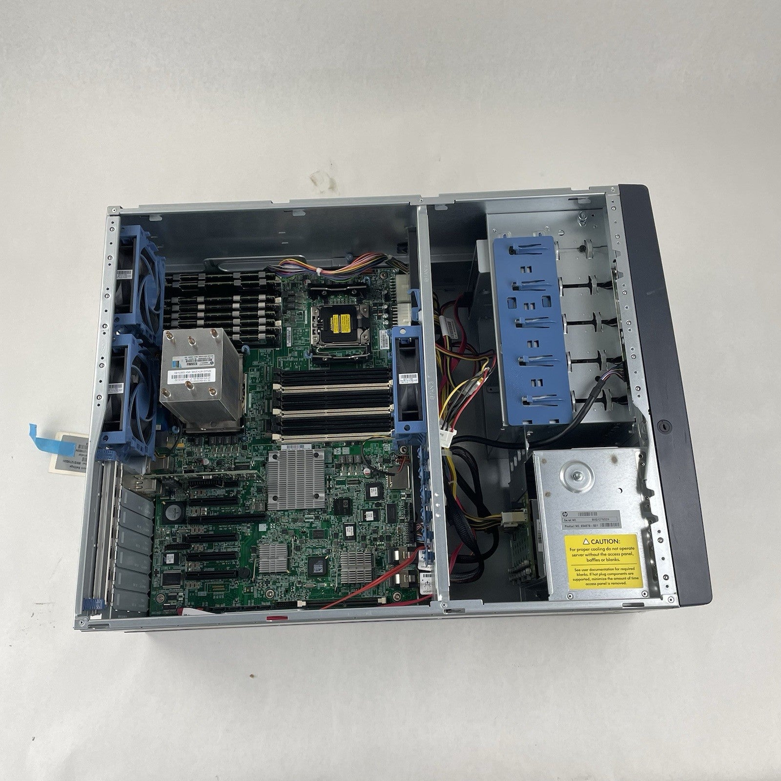HP Prolient ML350 G6 1x Xeon E5606 2.13 GHz 32 GB RAM No HDD/GPU11