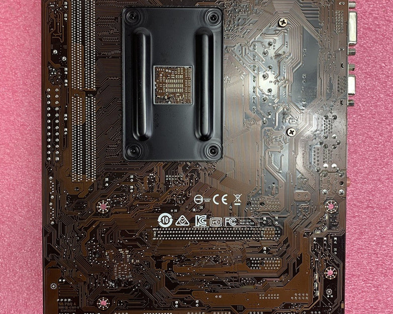 MSI MS-7B38 Ver: 1.1 Motherboard Ryzen 3 2200G 3.5GHz 8GB RAM w/ Shield