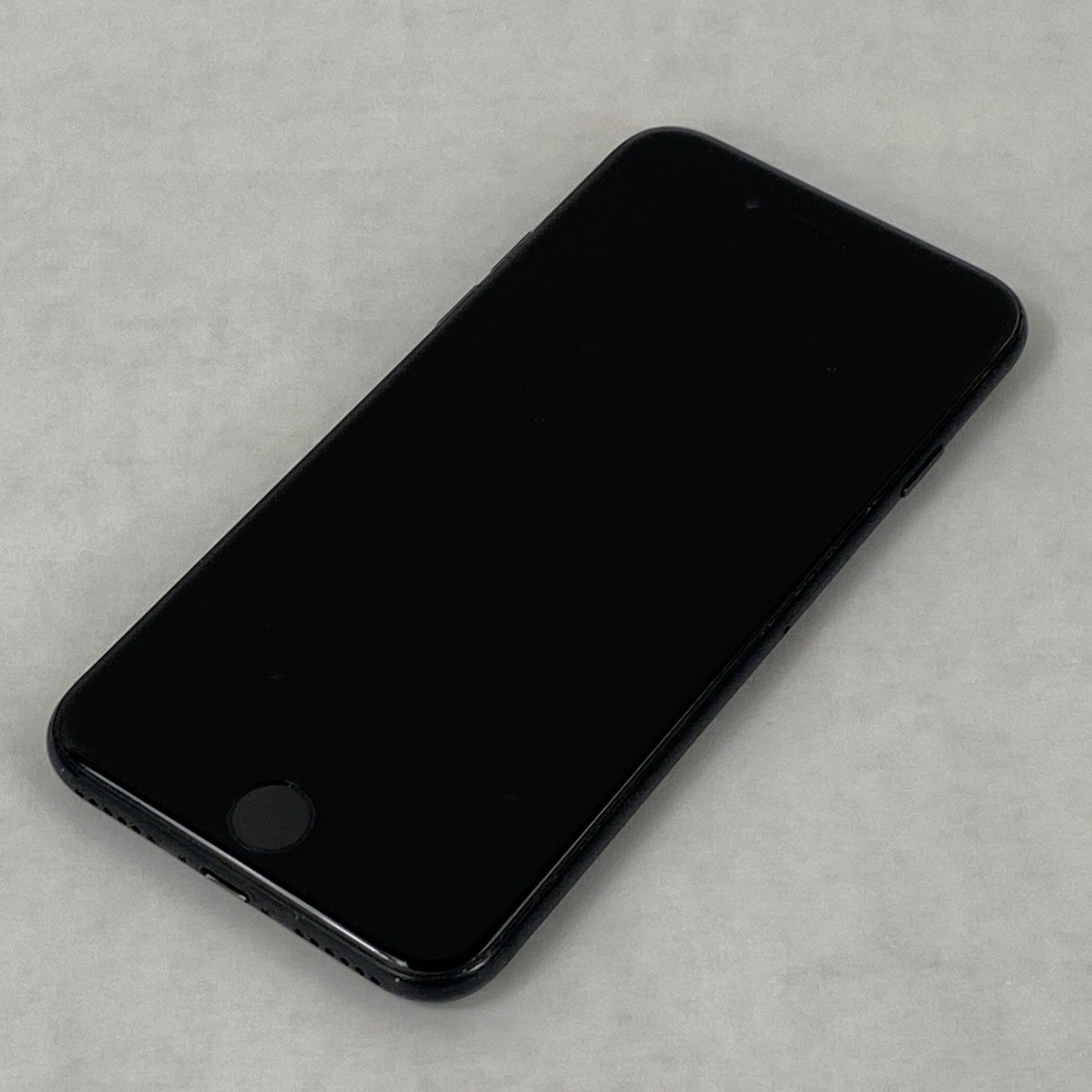 Apple iPhone SE 2nd Gen A2275 64GB AT&T 4.7" Black IOS 26.1 83% Battery Health4