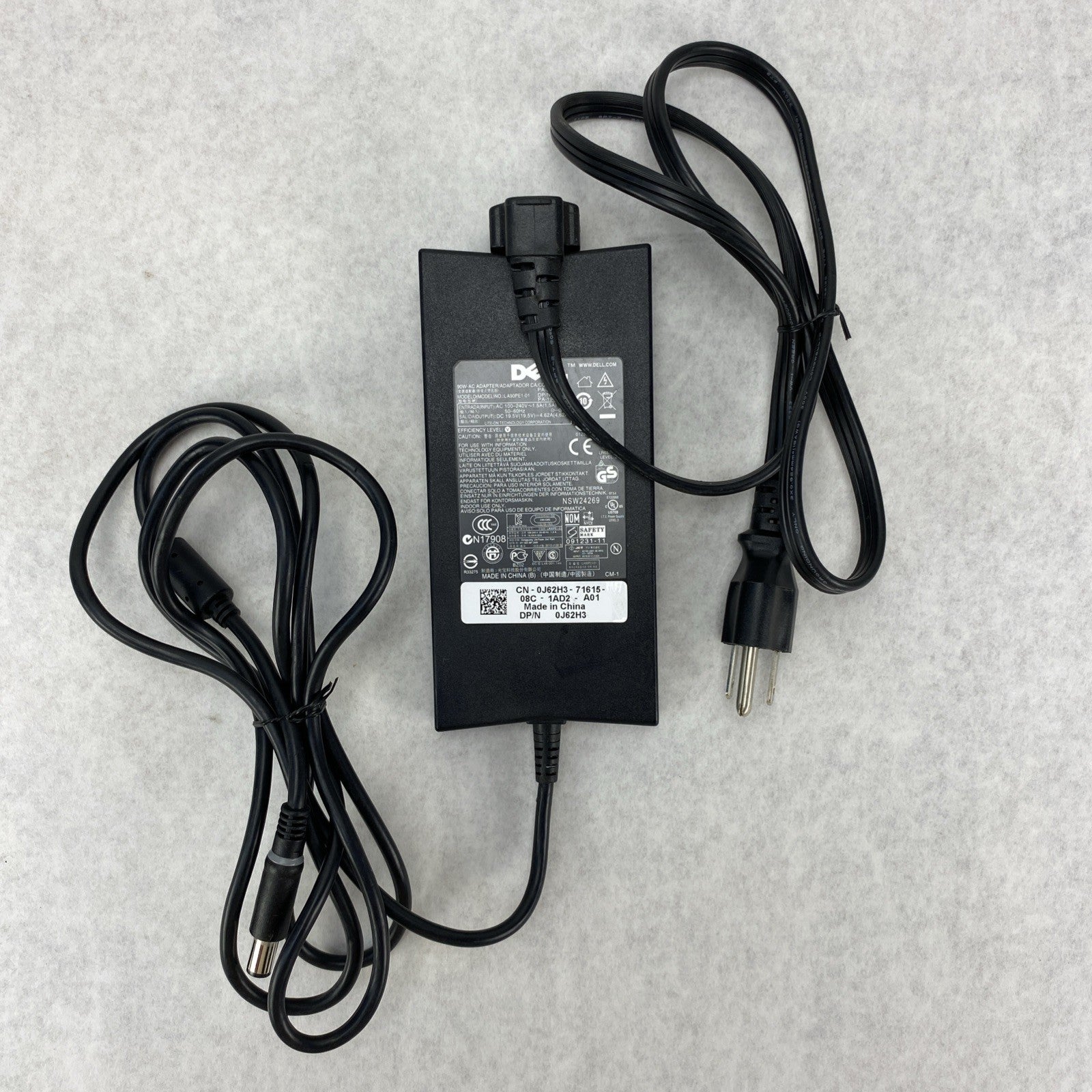 Dell LA90PE1-01 90W 19.5V 4.62A 7.4mm AC Adaptor - Lot of 31