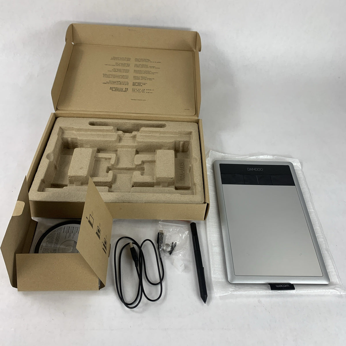 Wacom Bamboo Capture CTH470 Pen and Touch Tablet 3