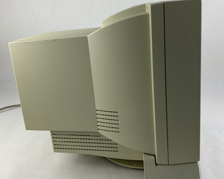Dell M770mm 17" 1280x1024 CRT VGA Color Computer Monitor Retro Gaming Grade B