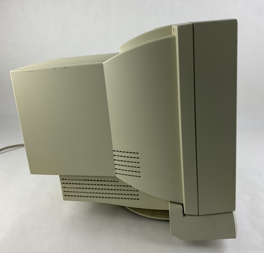 Dell M770mm 17" 1280x1024 CRT VGA Color Computer Monitor Retro Gaming Grade B