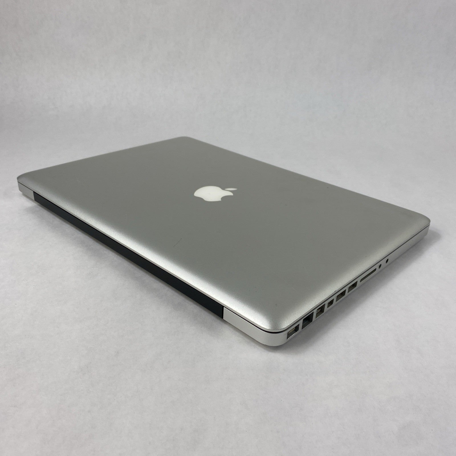 Apple MacBook Pro A1286 2010 15" 2.6GHz i7 8GB RAM 120GB SSD os10.13.6 118Cycles15