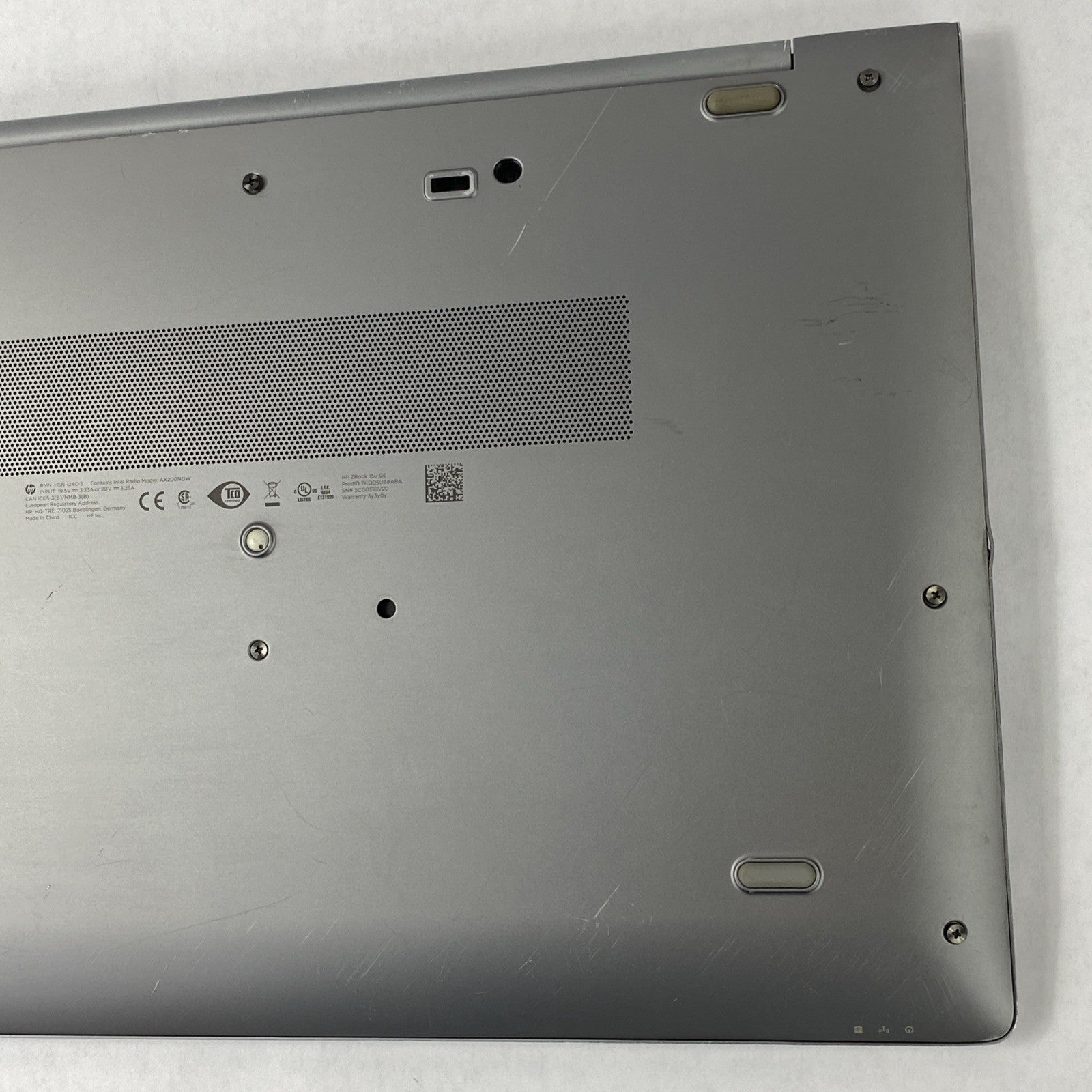 HP ZBook 15u G6 15.6" Touch Core i7-8565U 1.80 GHz 16 GB RAM No HDD No OS