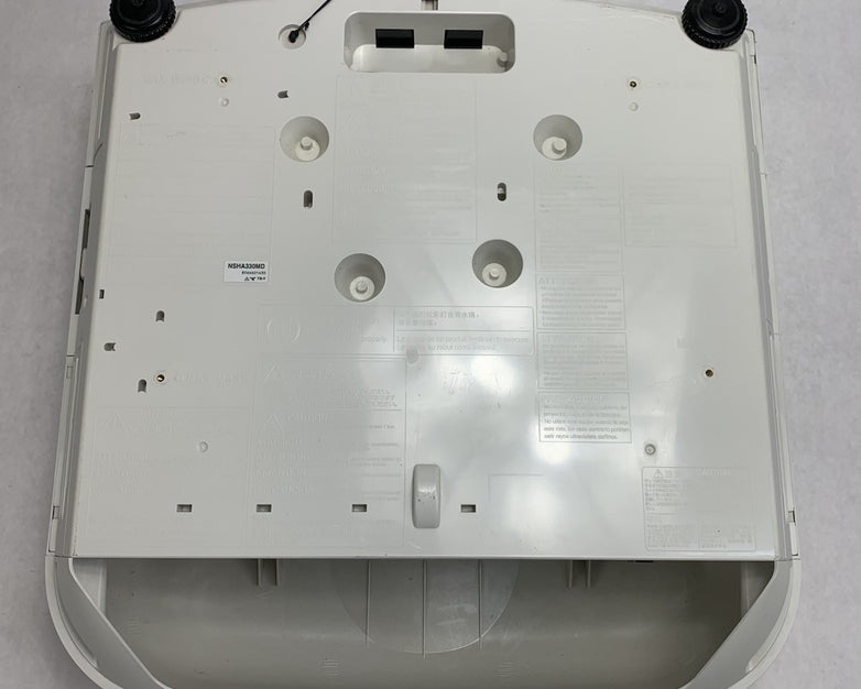 Mitsubishi WD3300U LCD Lamp Projector - Parts or Repair No Remote