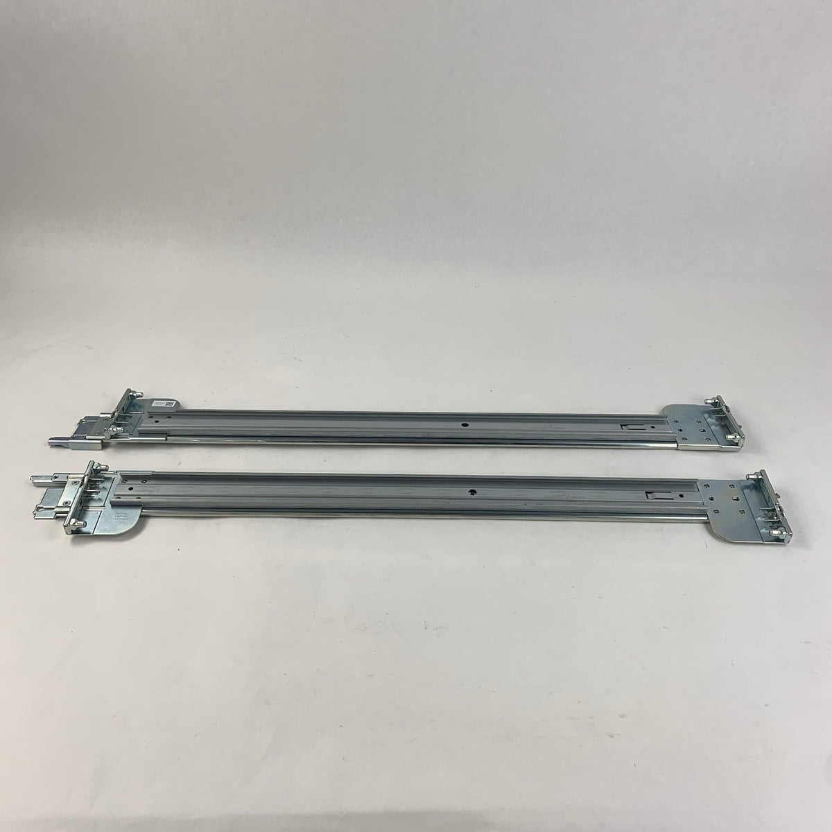 Dell 0J7H9H 0Y8P81 Left and Right Sliding Server Rails3