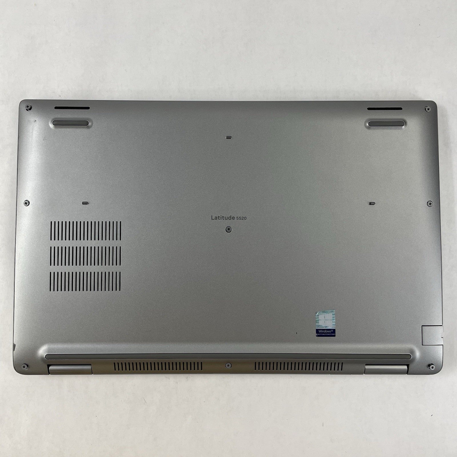 Dell Latitude 5520 15.6" i5-1145G7 2.60 GHz 8 GB RAM No SSD/OS/AC/Battery - READ15
