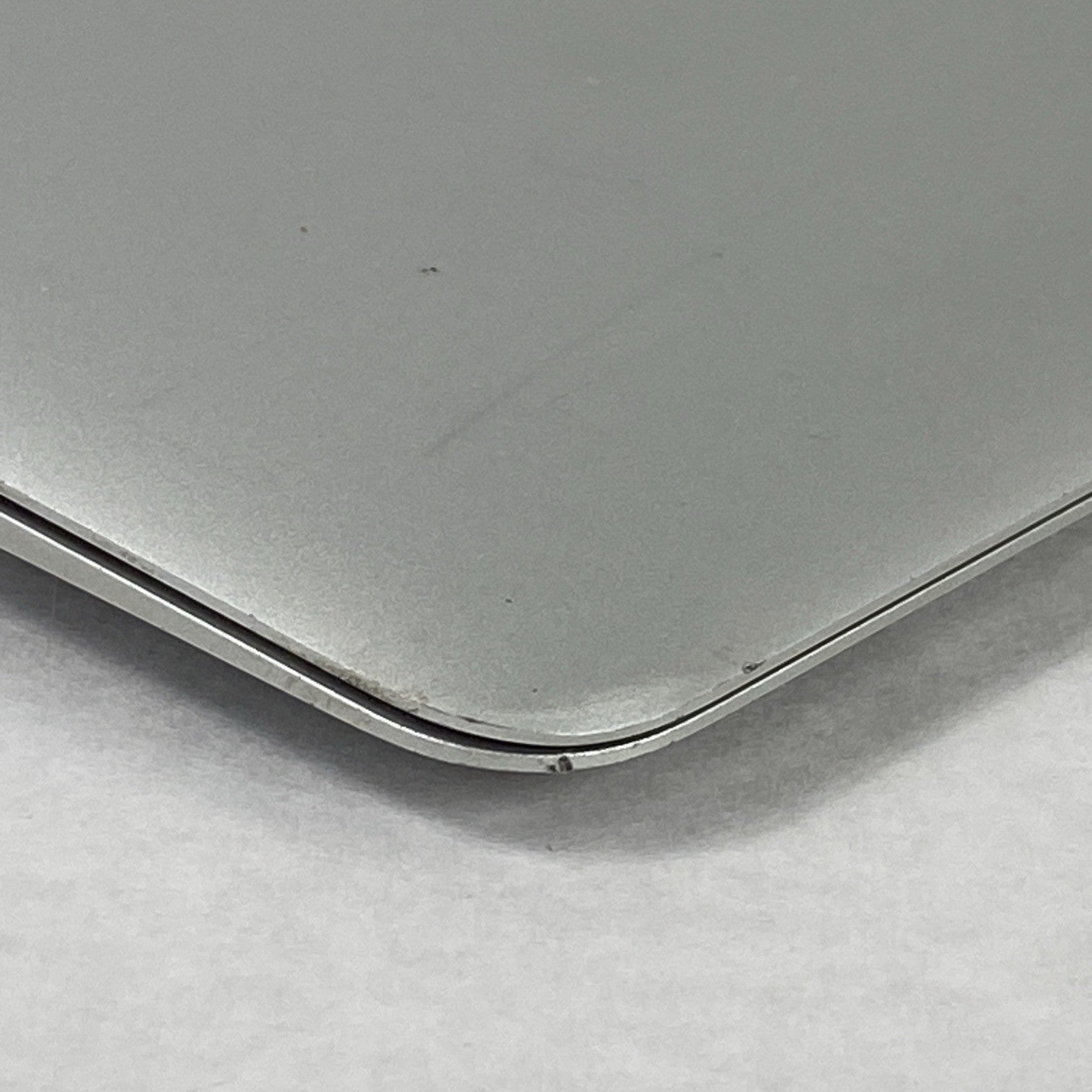 Apple MacBook Air A1466 2012 13" 1.7GHz i5 4GB RAM 60GB SSD os10.15.7 273 Cycles