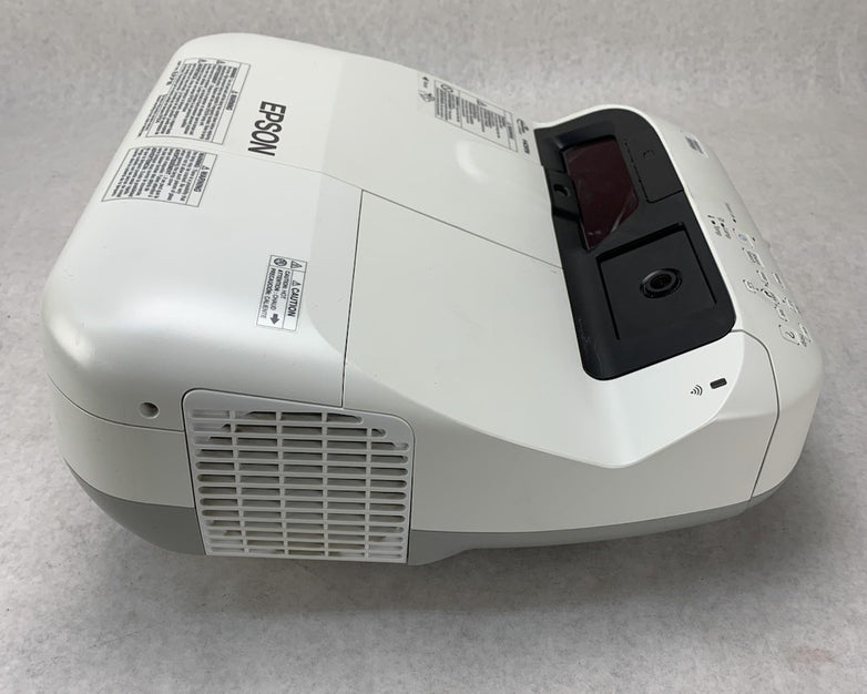 Epson H599A BrightLink 595Wi LCD Lamp Projector 814 Lamp Hours No Remote