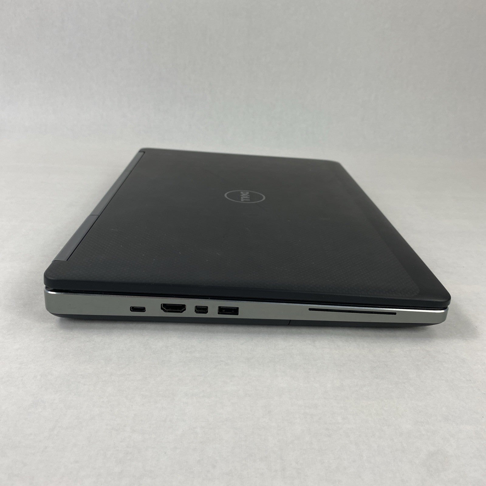 Dell Precision 7520 Intel Xeon E3-1505M v6 3.00 GHz 8 GB RAM 15.6" No HDD No OS