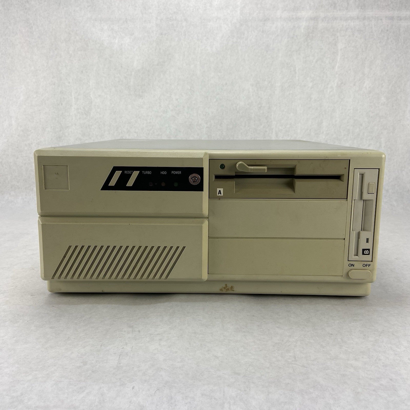 Vintage AT Desktop Computer Case Magironic 200W AT Power Supply1