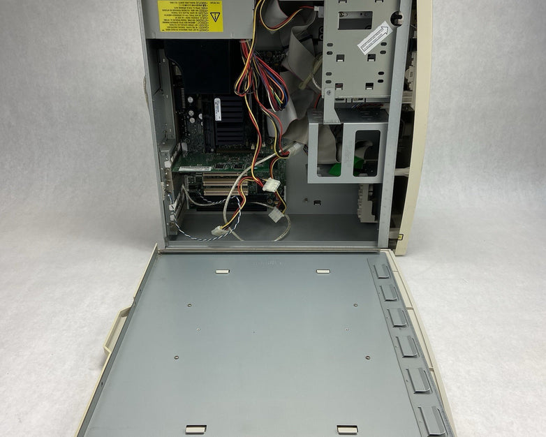 Gateway 2000 E3110 MT Intel Pentium II 266MHz 512MB RAM No HDD No OS GB0010