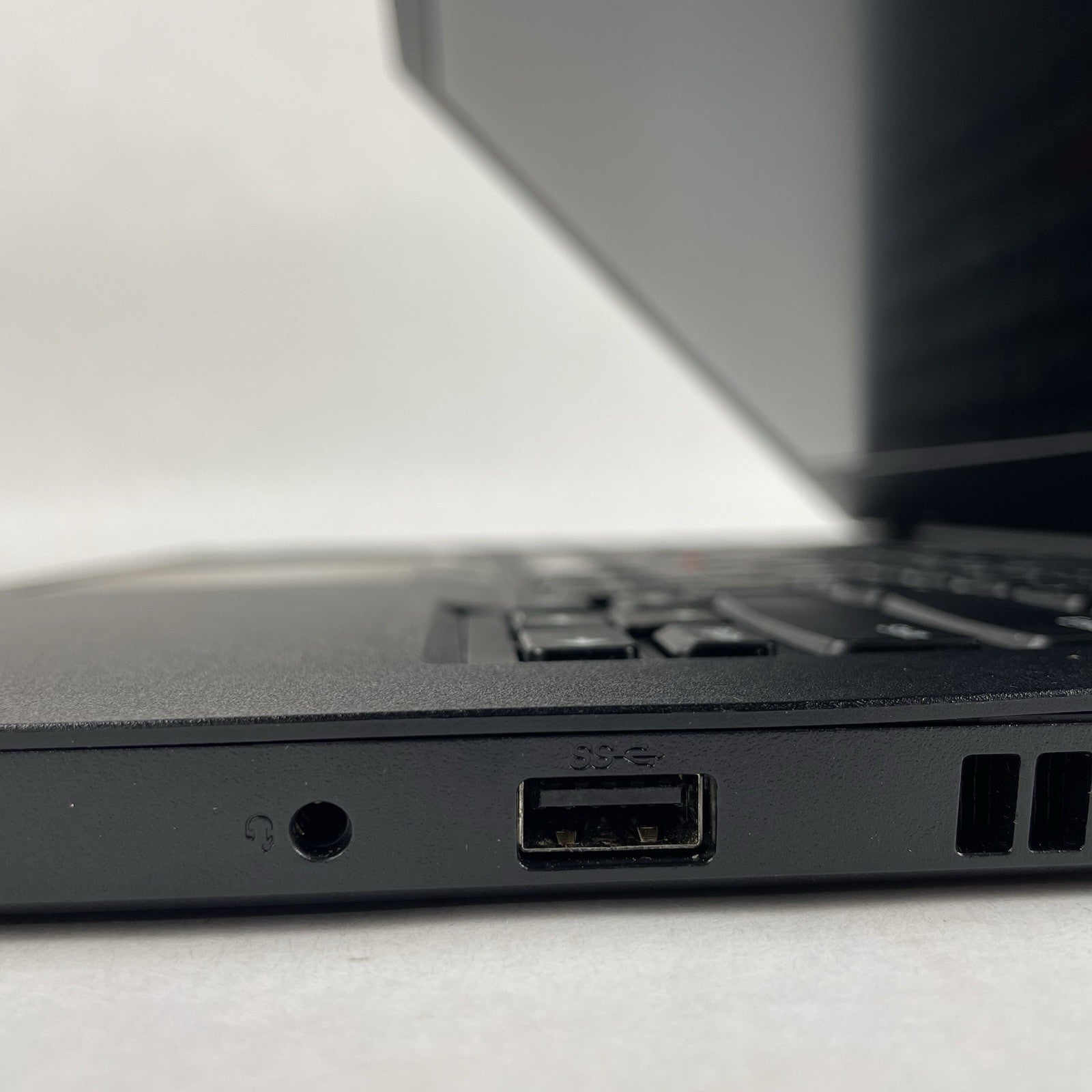 Lenovo ThinkPad L480 14" i5-8250U 1.60 GHz 8 GB RAM No SSD/OS/AC7