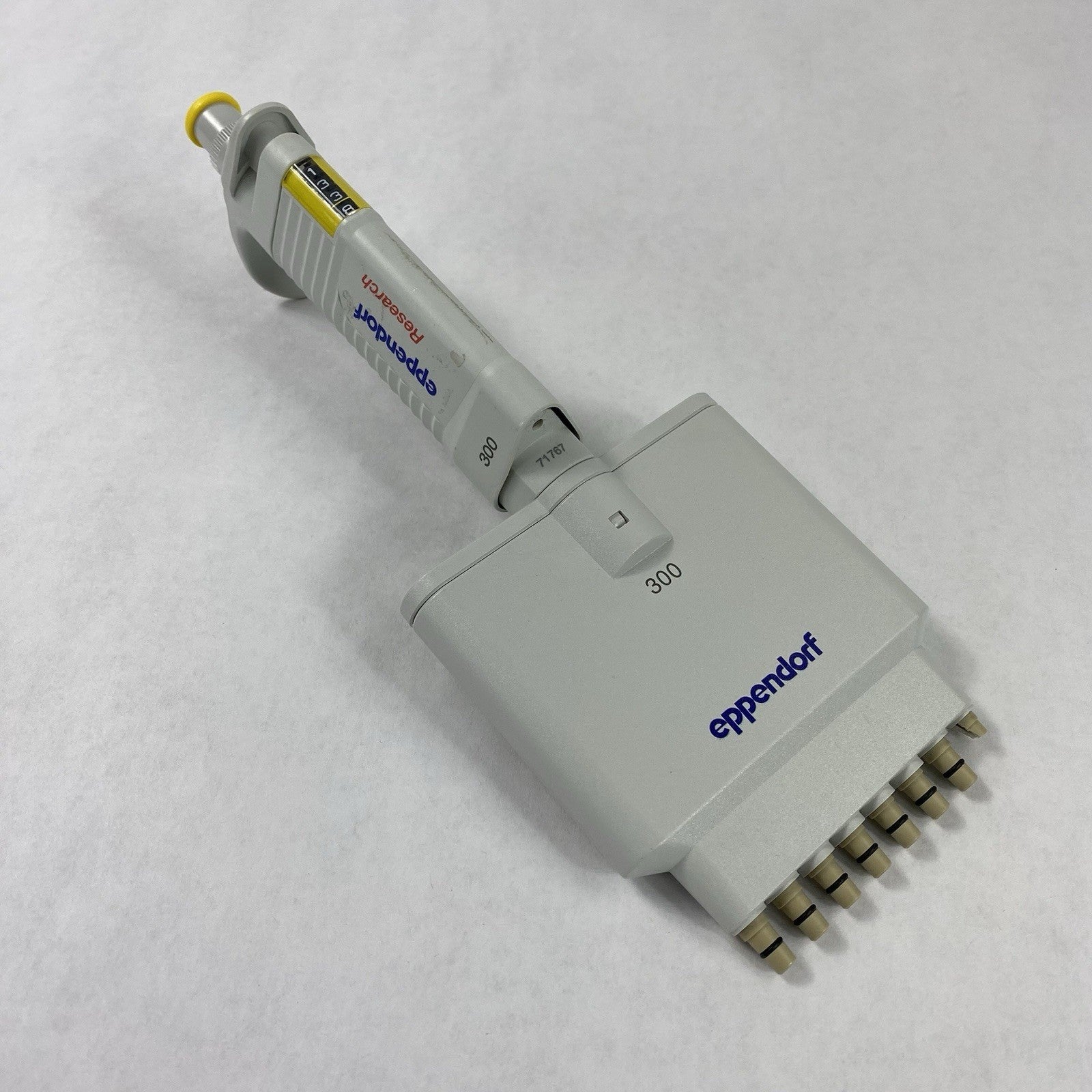 Eppendorf Research 300 30-300 uL 8-Channel Pipette - Parts or Repair