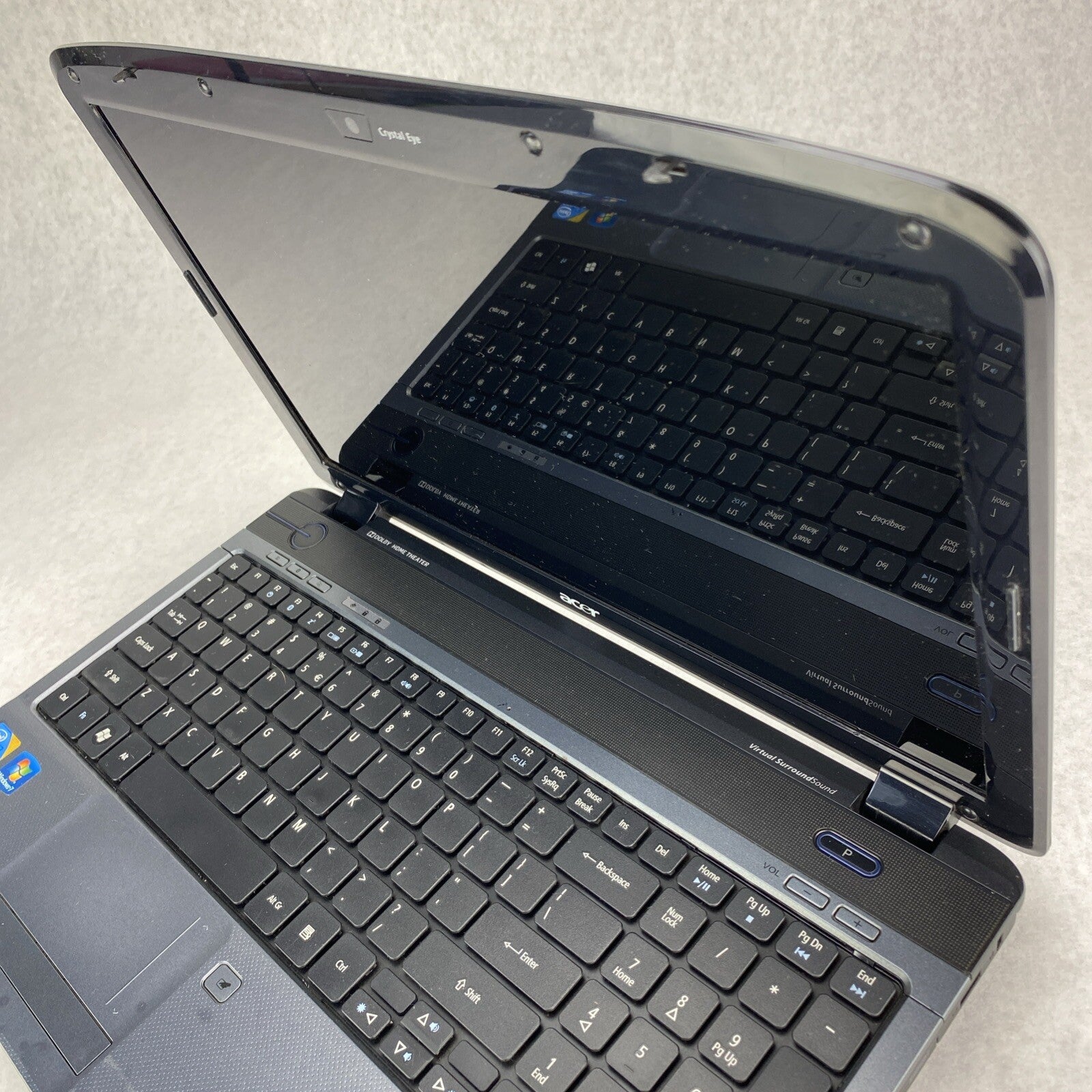 Acer Aspire 5740 15.6" Intel Core i3-M330 2.13GHz 4GB RAM No AC HDD OS