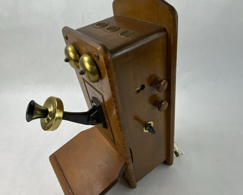 The Country Belle Superheterodyne 556 - Not Tested