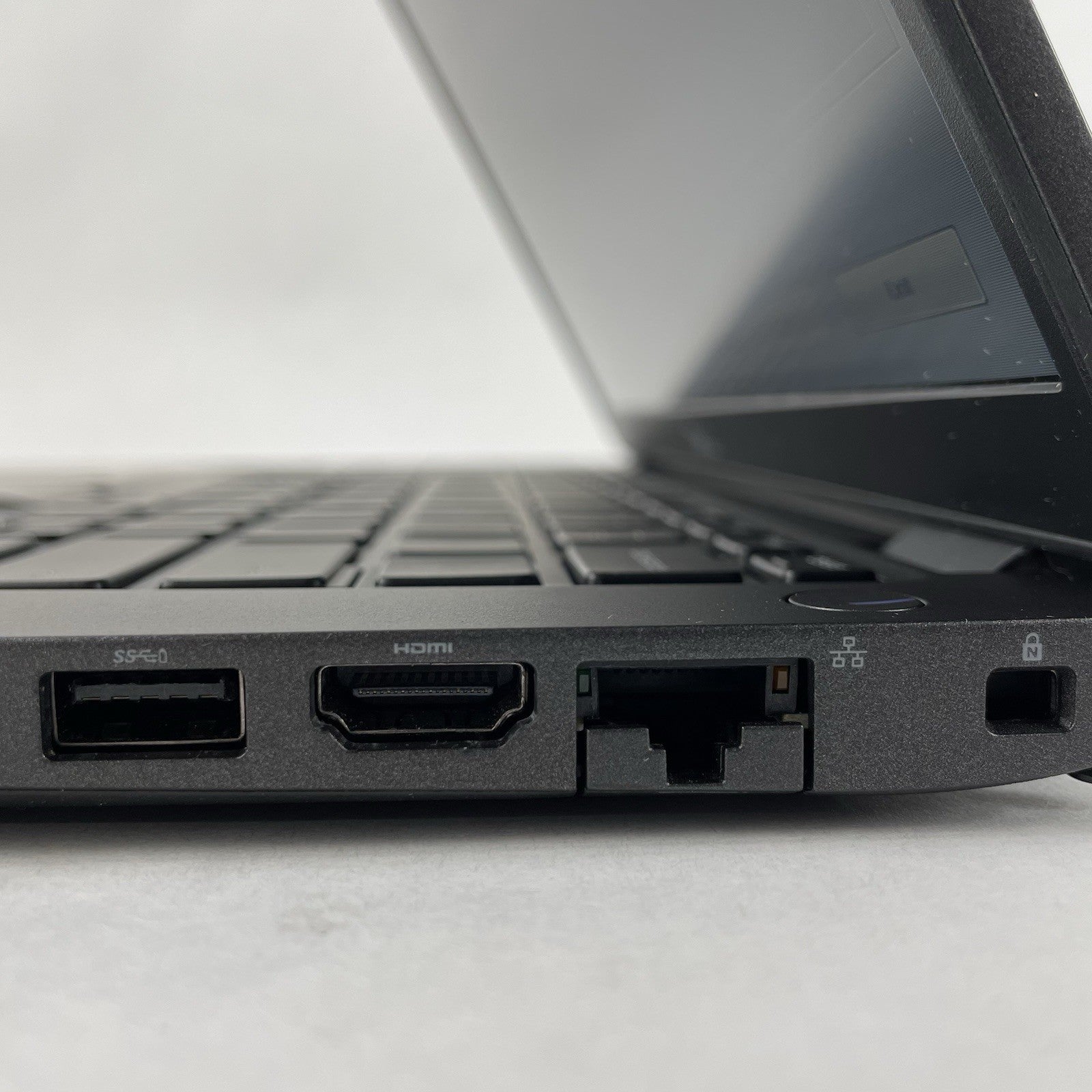 Dell Latitude 5400 14" i7-8665U 1.90 GHz 8 GB RAM No SSD/OS/AC8