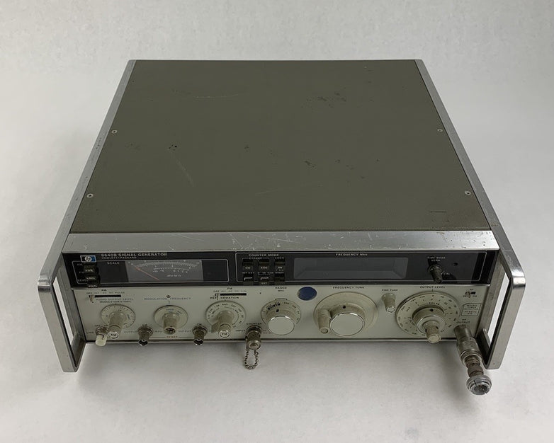 HP Hewlett-Packard 8640B Signal Generator - Power Tested