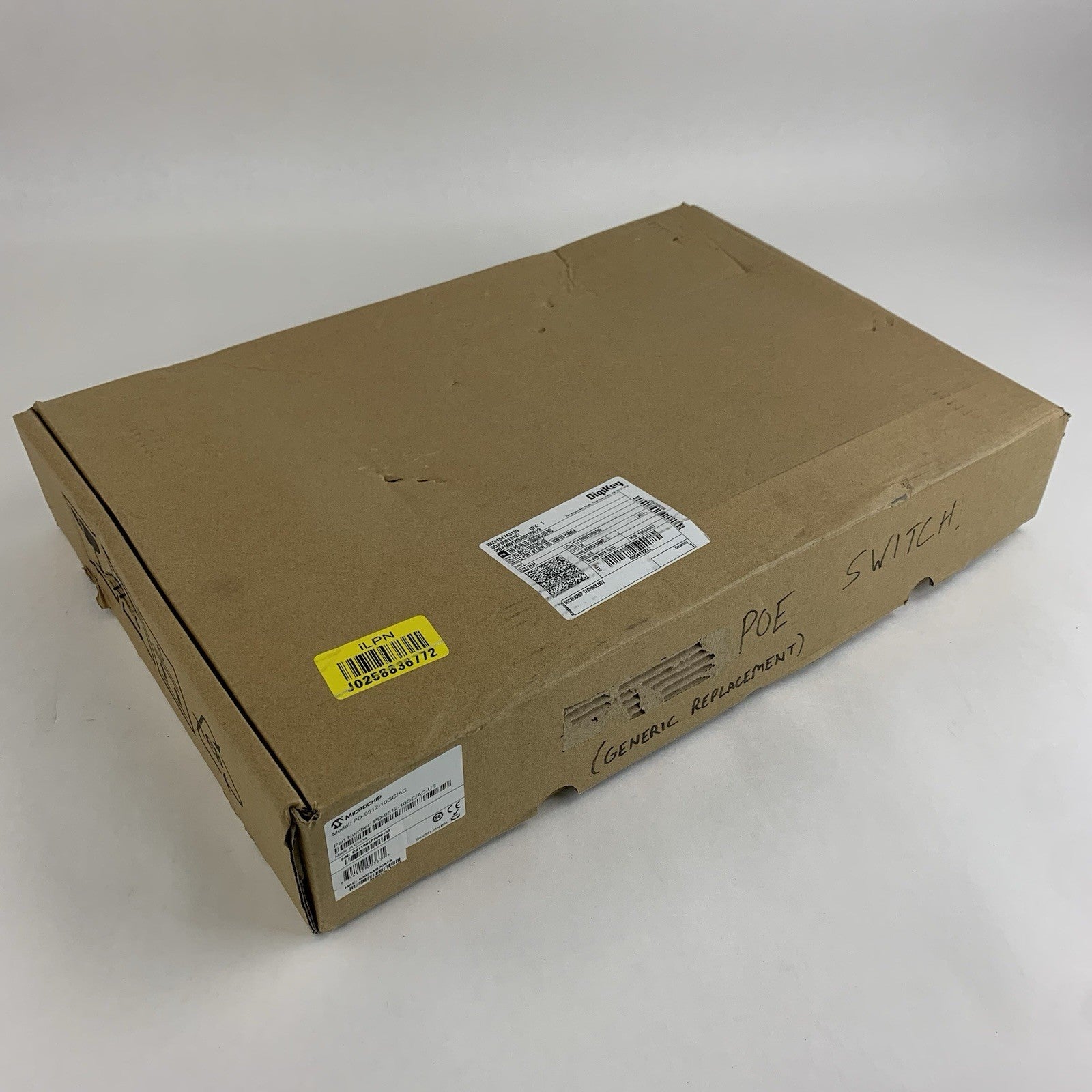 Microchip PD-9512-10GC/AC 12-Port BT 60W Switch Box Opened11