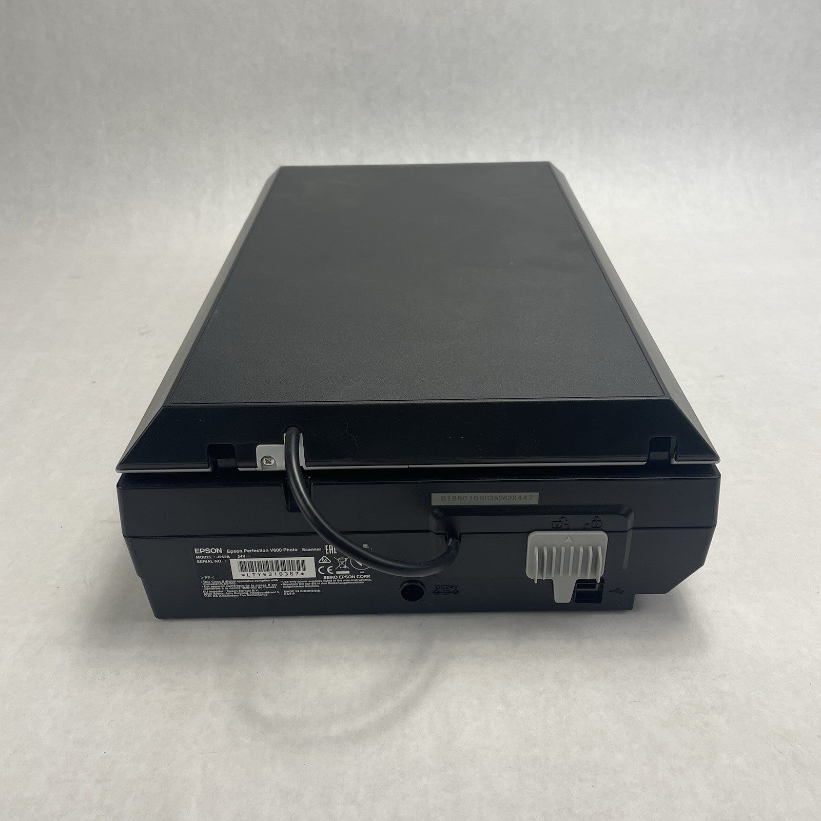 Epson Perfection V600 Photo Flatbed Scanner J252A Tested7
