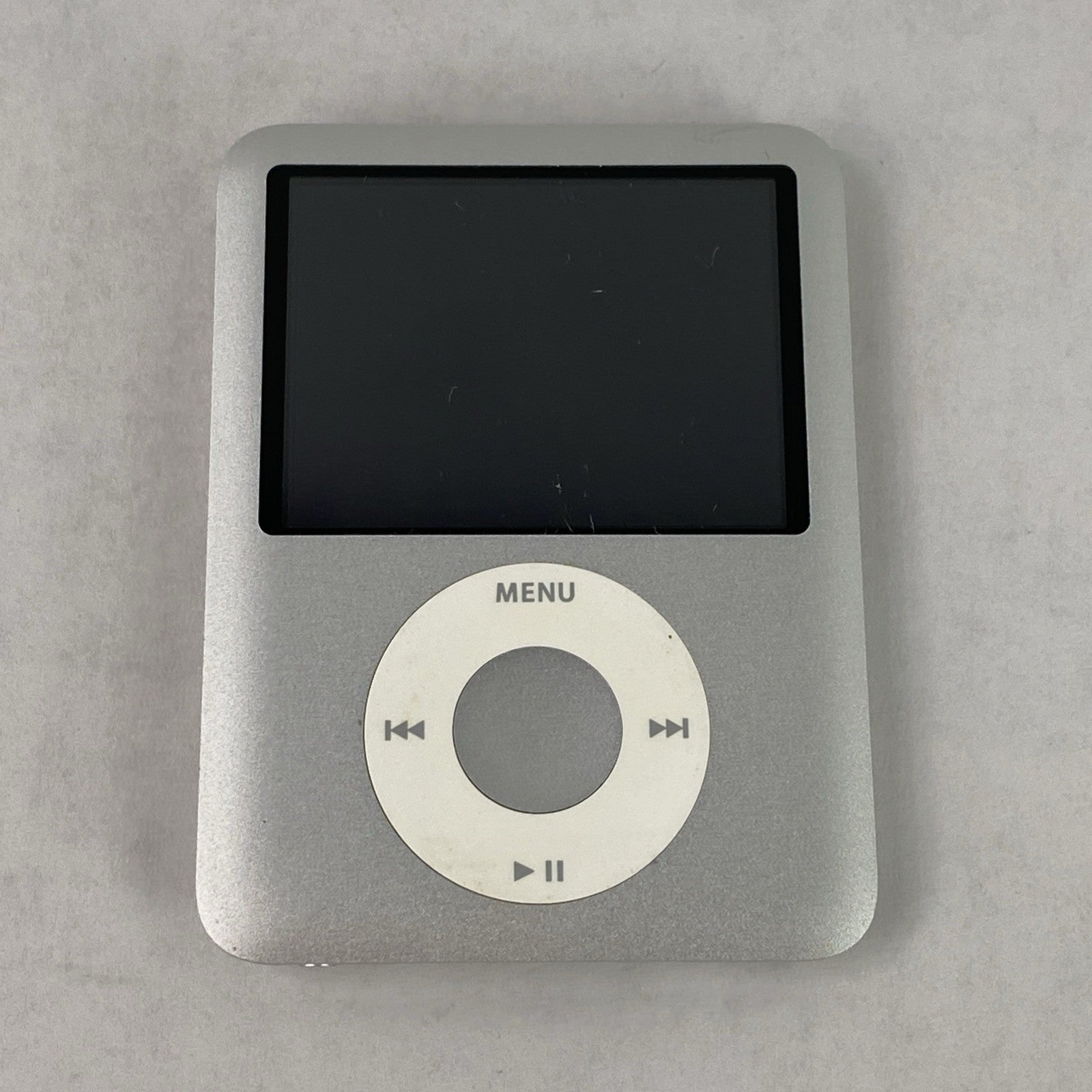 Apple iPod Nano 3rd Gen A1236 4GB Silver v1.1.32