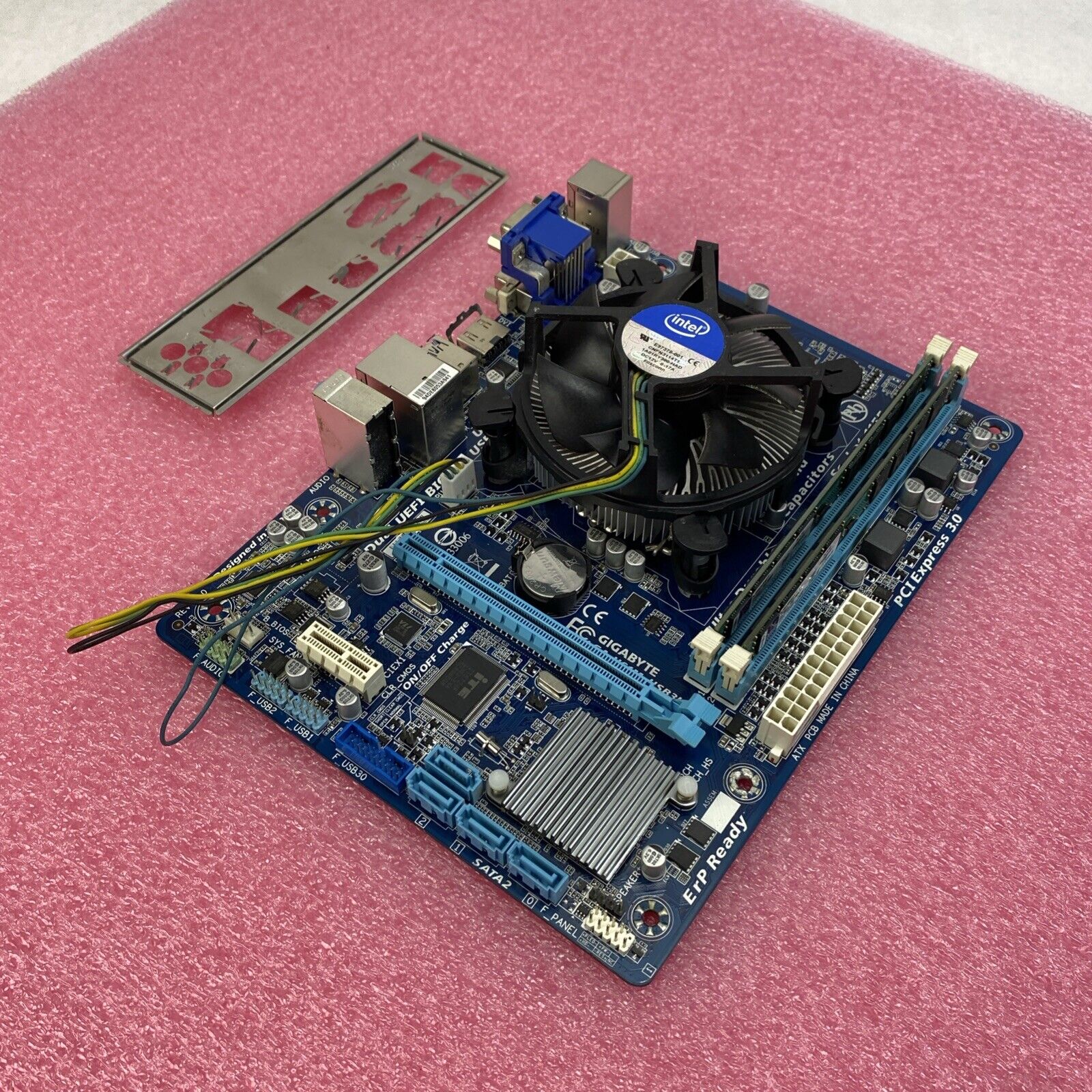 Gigabyte H61M-USB3H Motherboard Intel Core i7-3770 3.4GHz 16GB RAM w/ I/O Shield